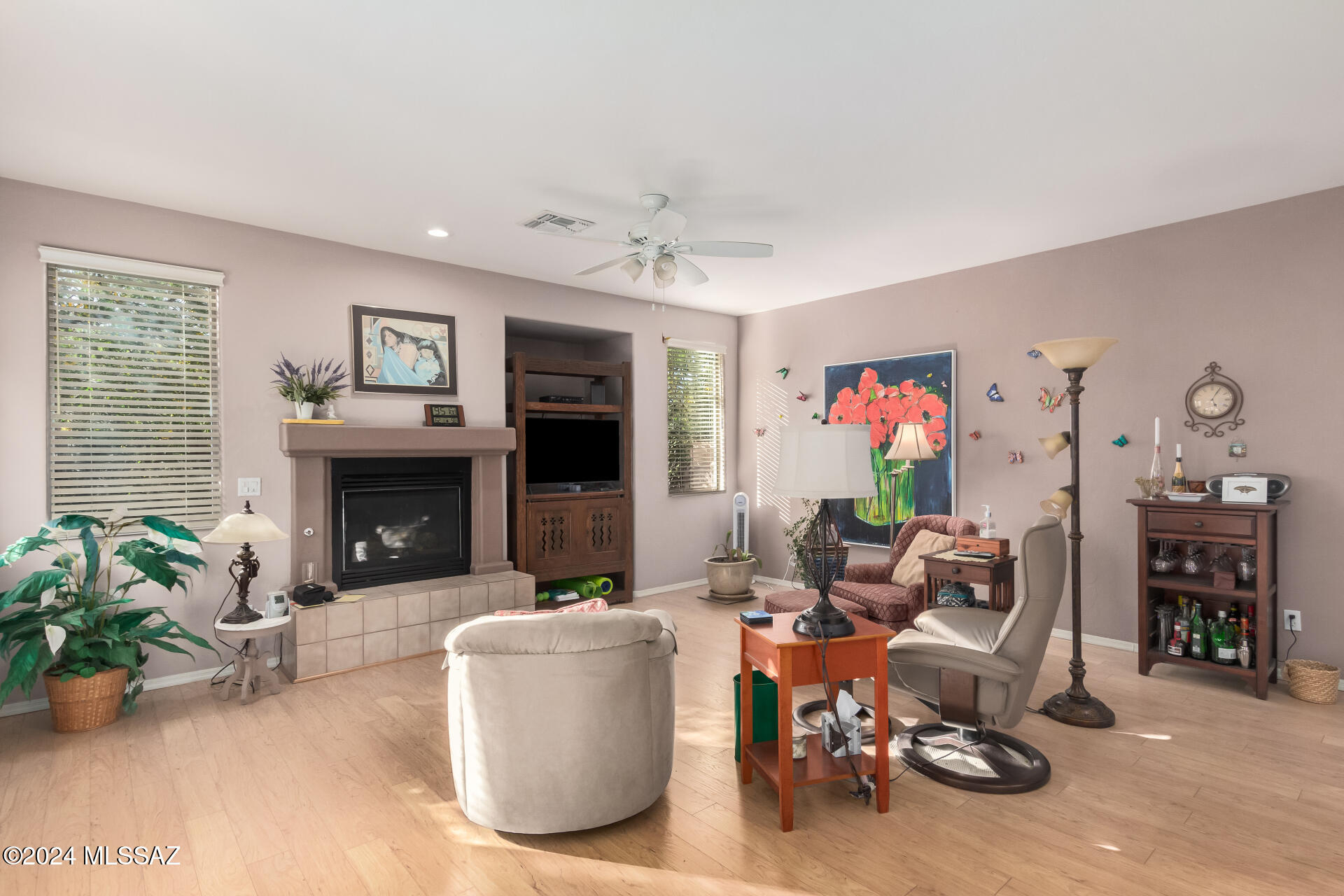 Hacienda Del Rio (1-118) - Residential