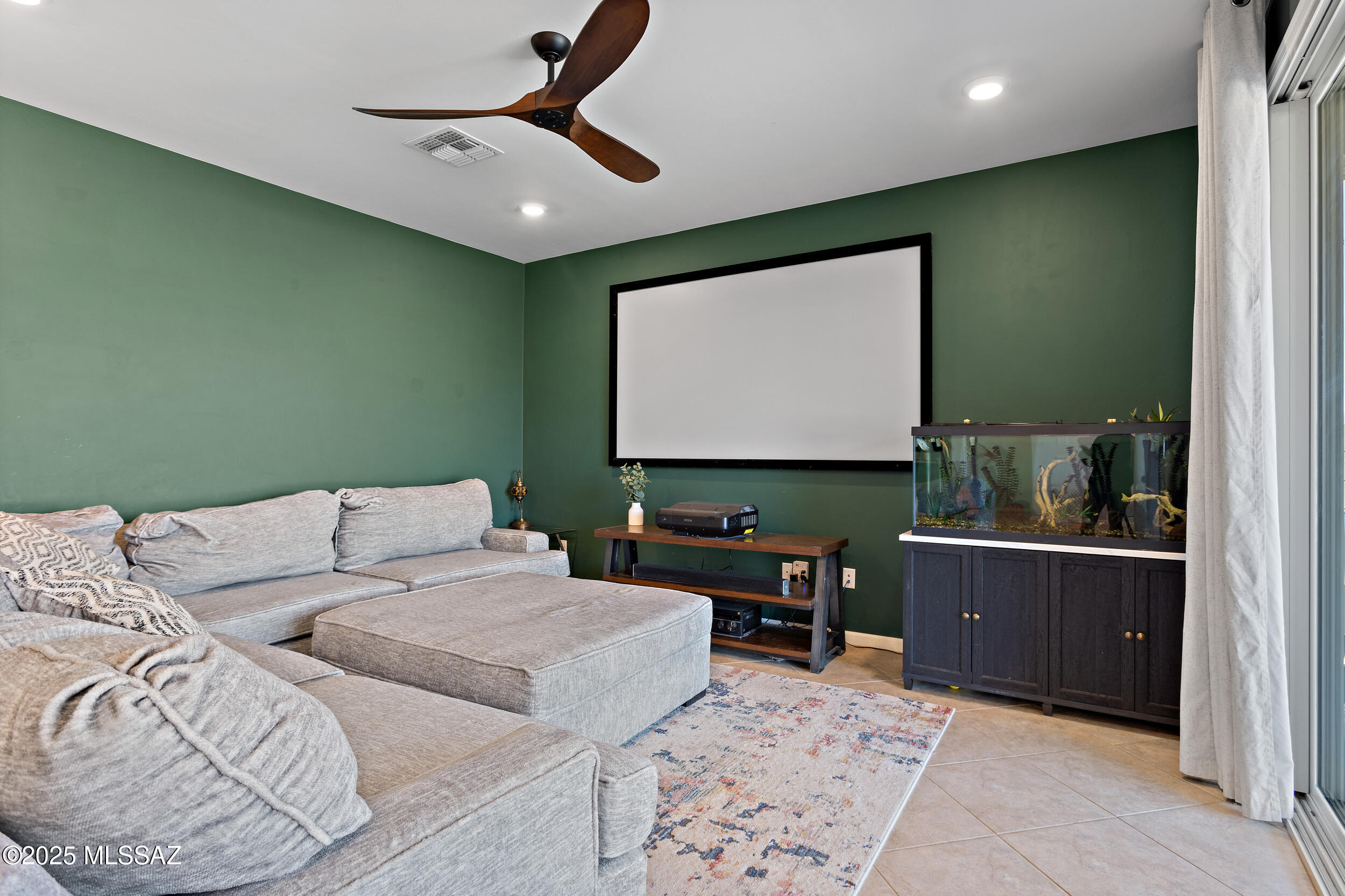 The Vistas At Rincon Knolls SQ20152600506 - Residential