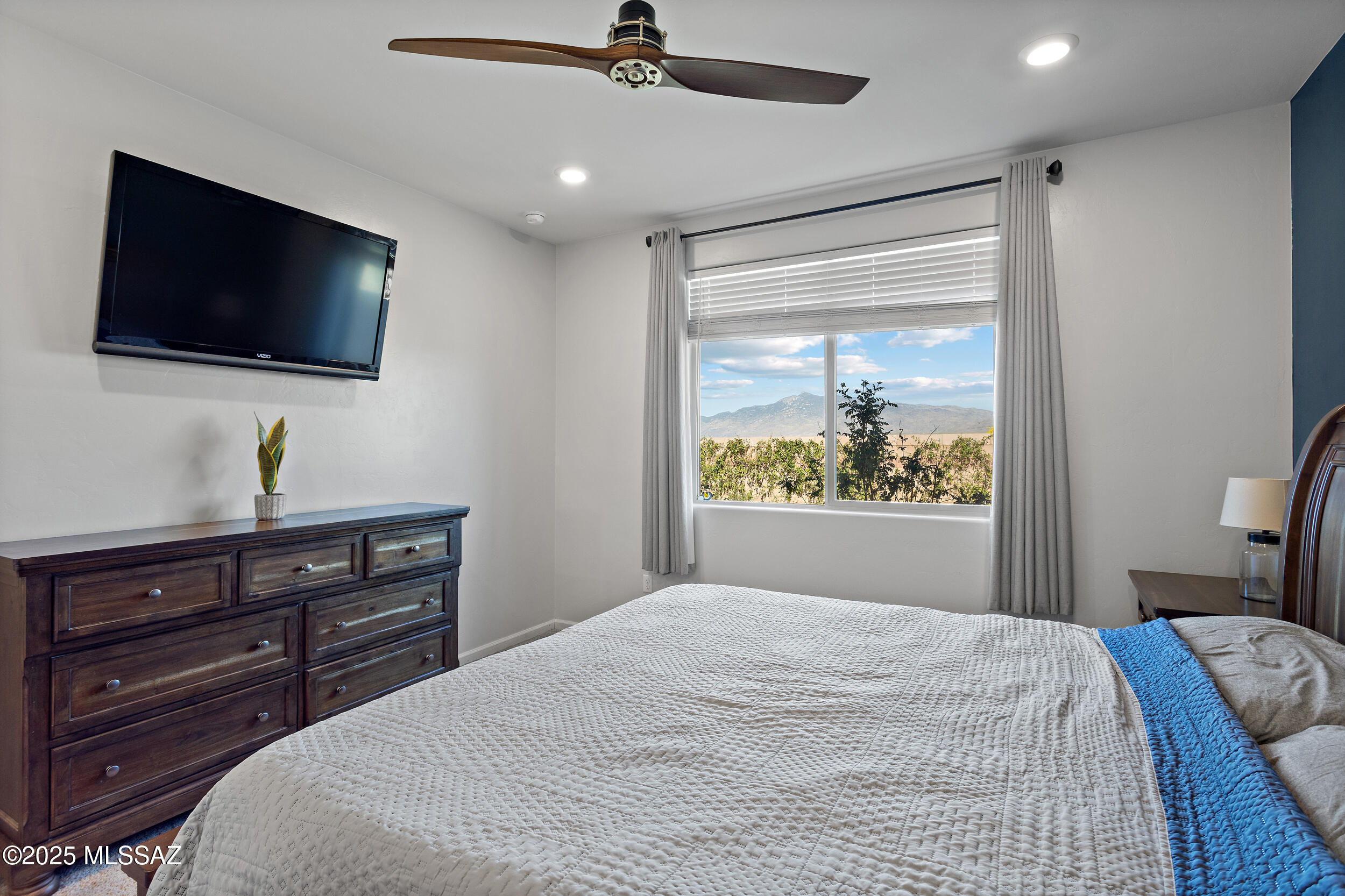 The Vistas At Rincon Knolls SQ20152600506 - Residential