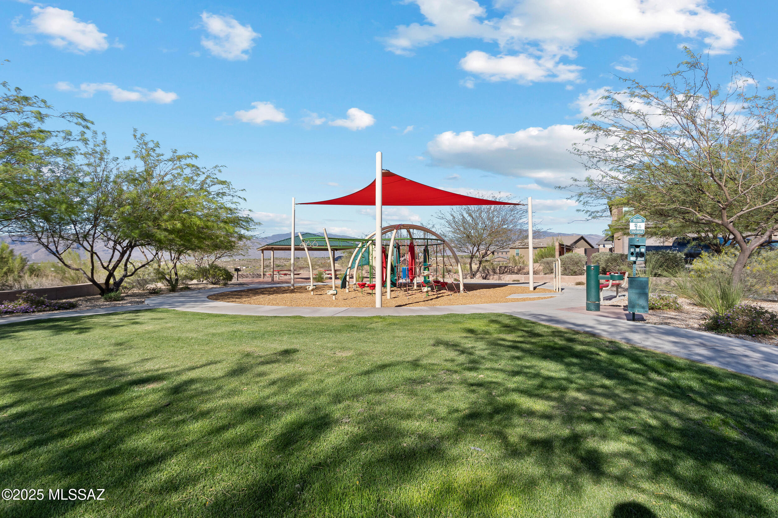 The Vistas At Rincon Knolls SQ20152600506 - Residential