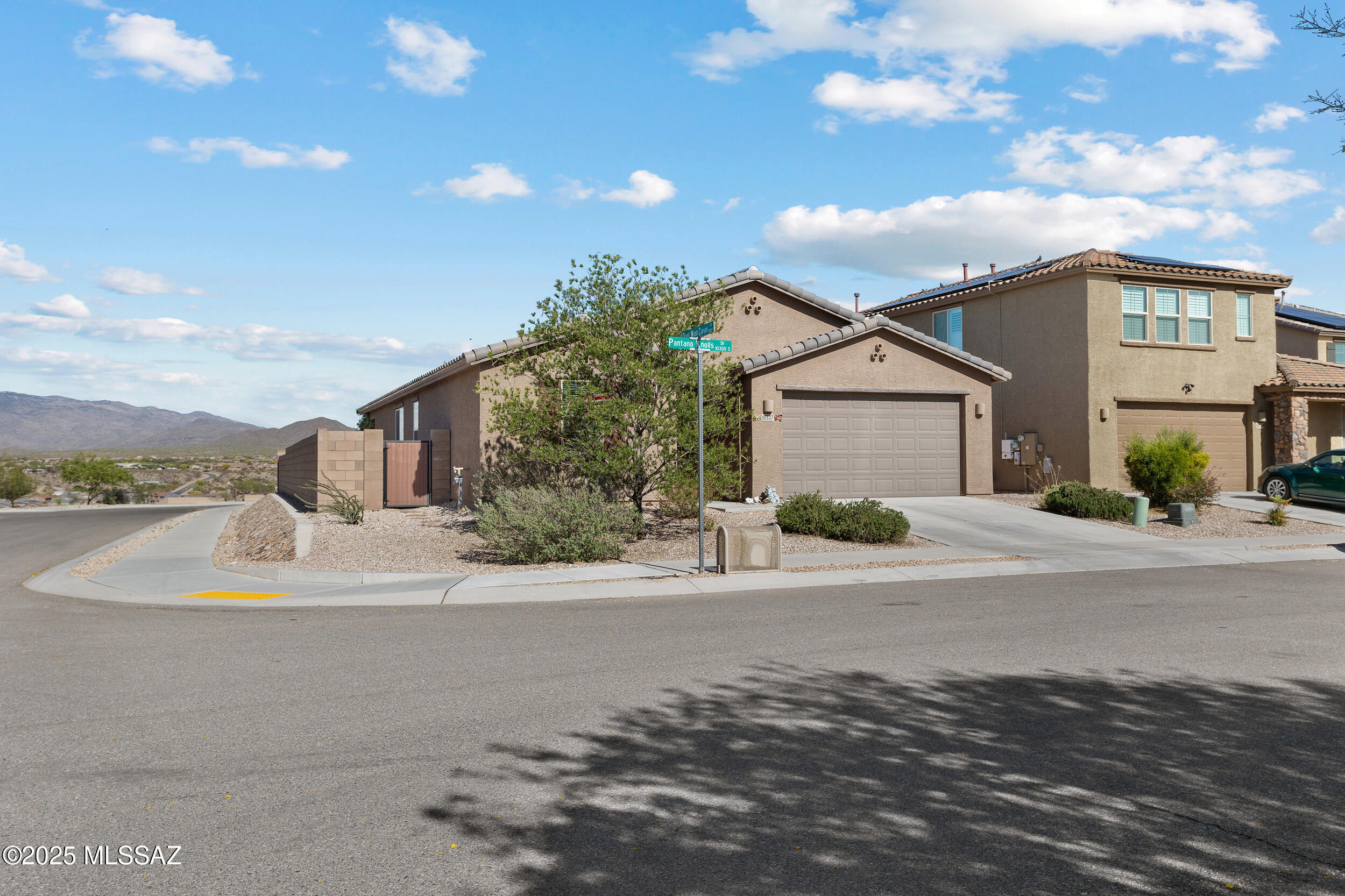 The Vistas At Rincon Knolls SQ20152600506 - Residential
