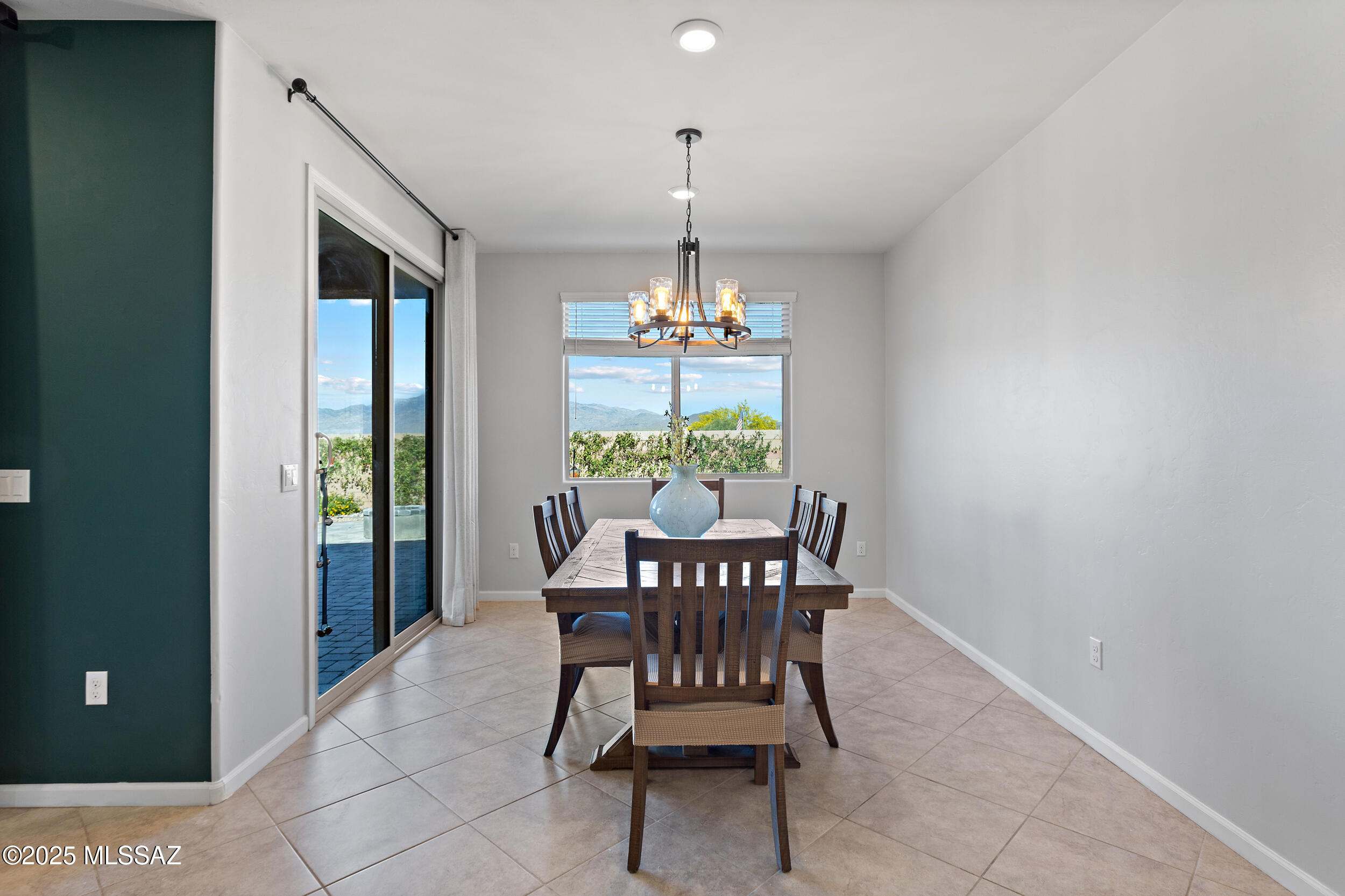 The Vistas At Rincon Knolls SQ20152600506 - Residential