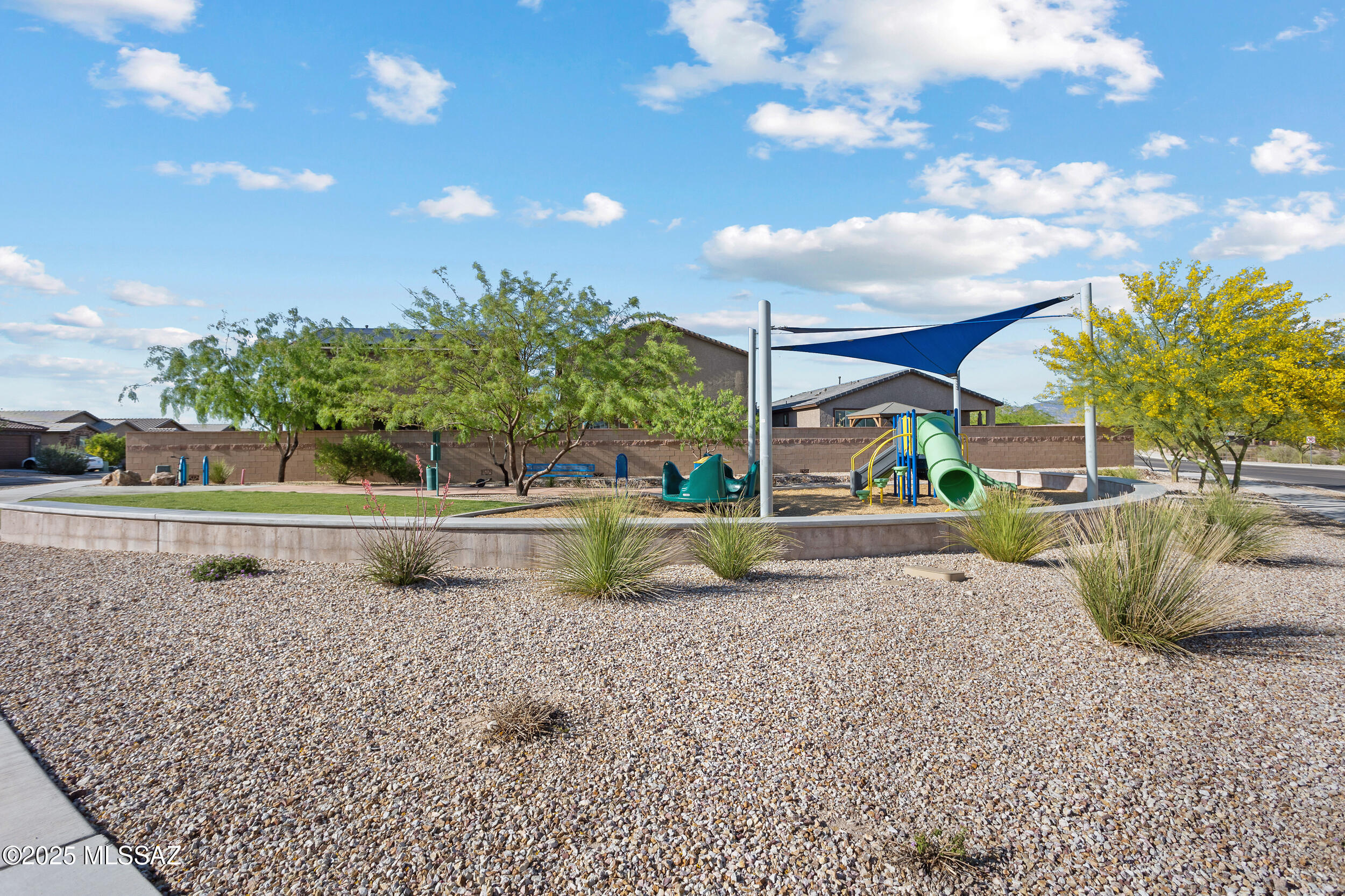 The Vistas At Rincon Knolls SQ20152600506 - Residential