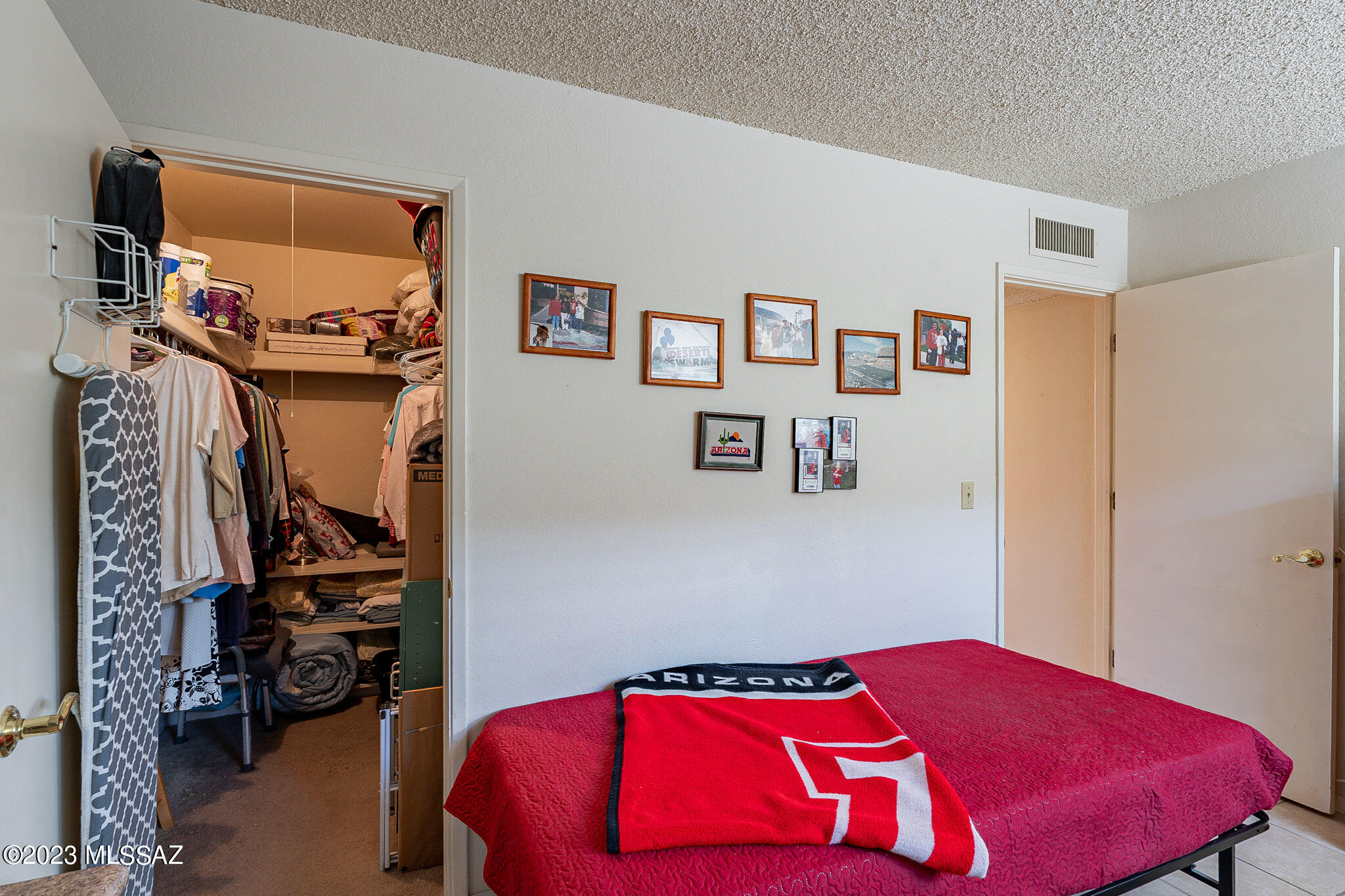 Vista Del Oro Townhouses (1-33) - Residential