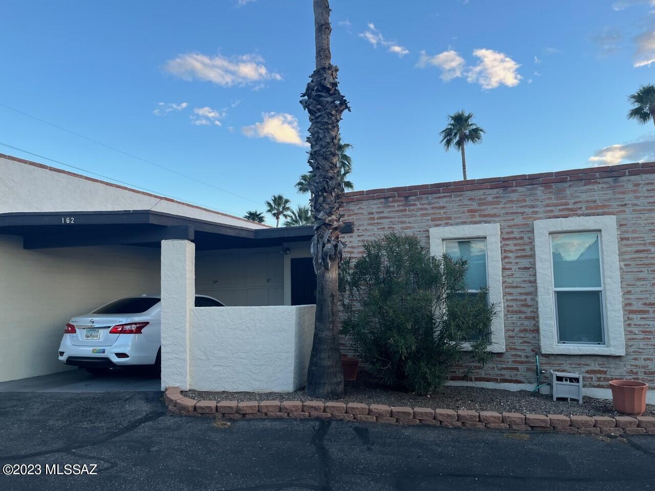 Vista Del Oro Townhouses (1-33) - Residential