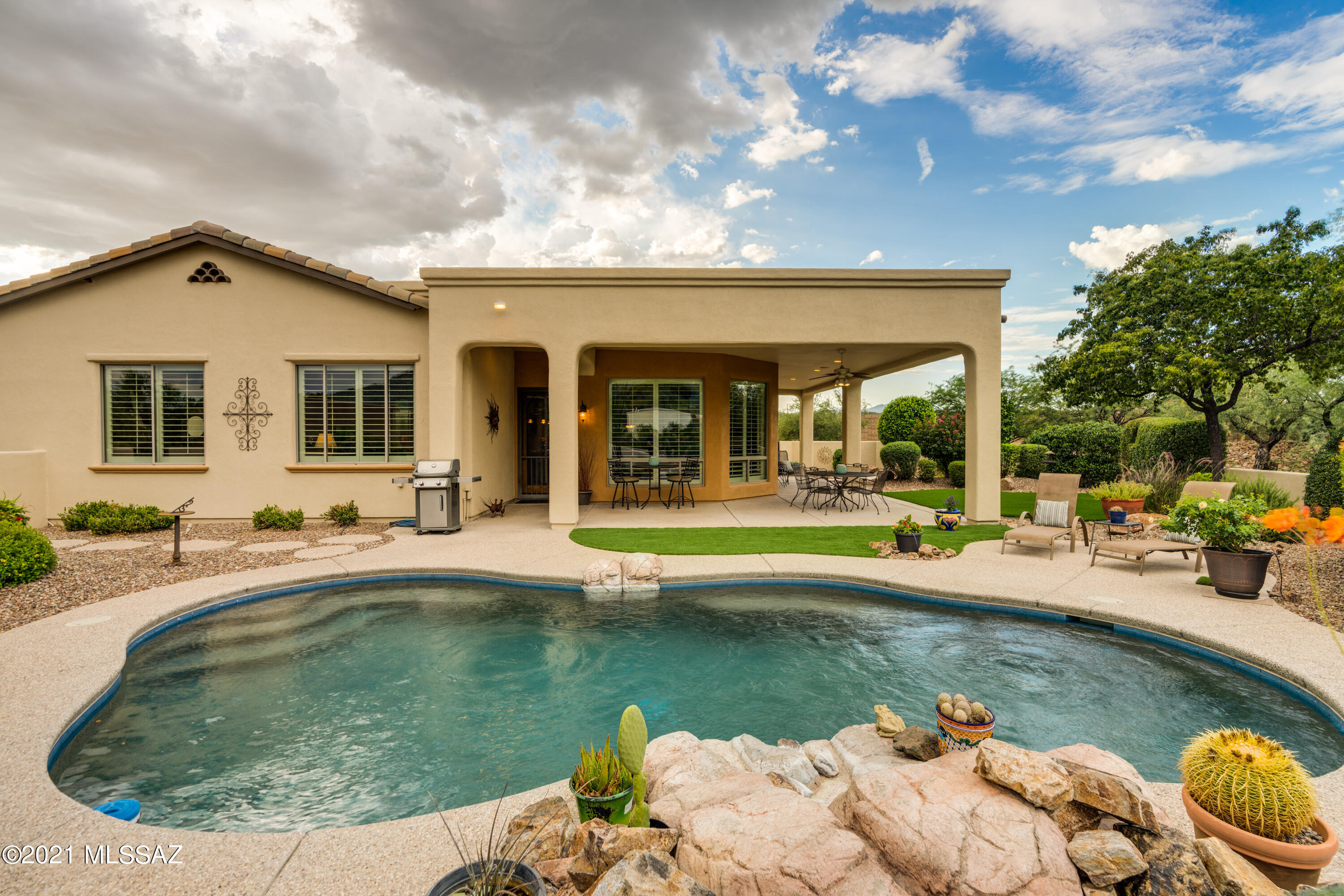 3RD Fairway at Oro Valley Country Club - Residential