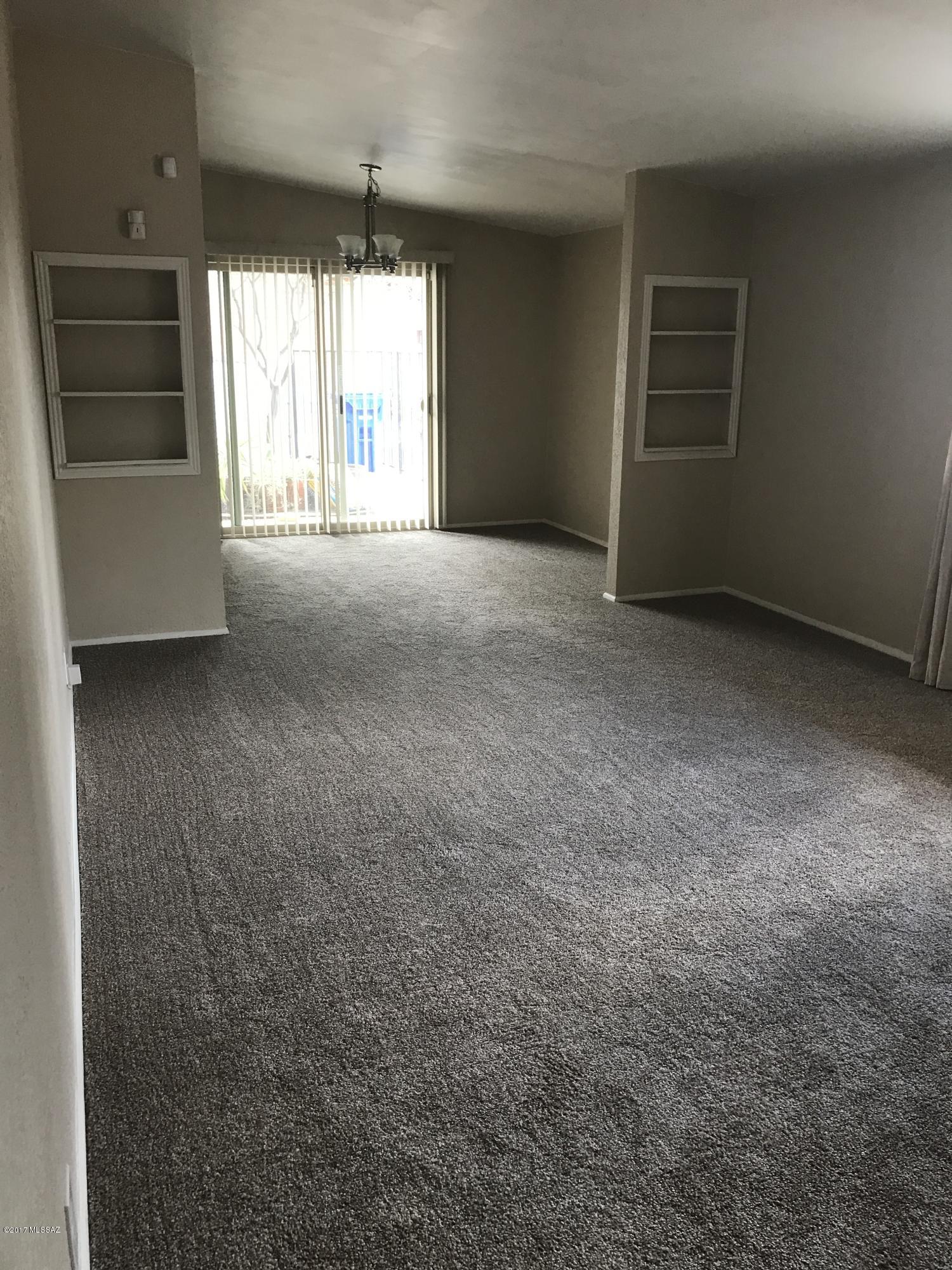 Longview Estates (194-470) - Residential Lease