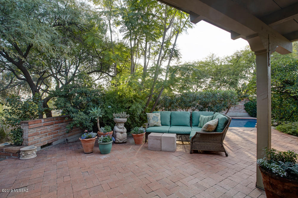 Catalina Foothills Estates NO. 7 - Residential