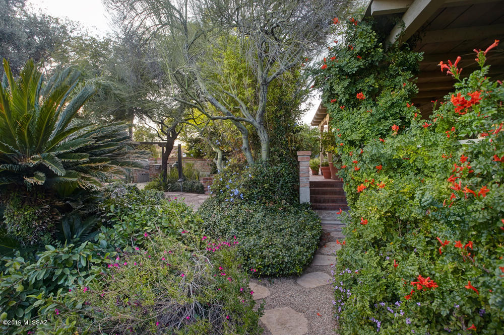 Catalina Foothills Estates NO. 7 - Residential