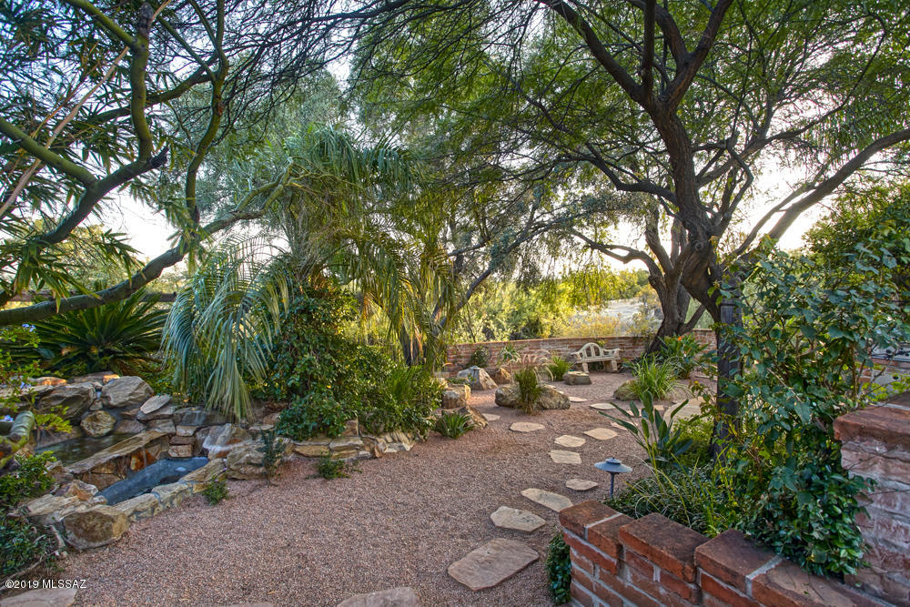 Catalina Foothills Estates NO. 7 - Residential