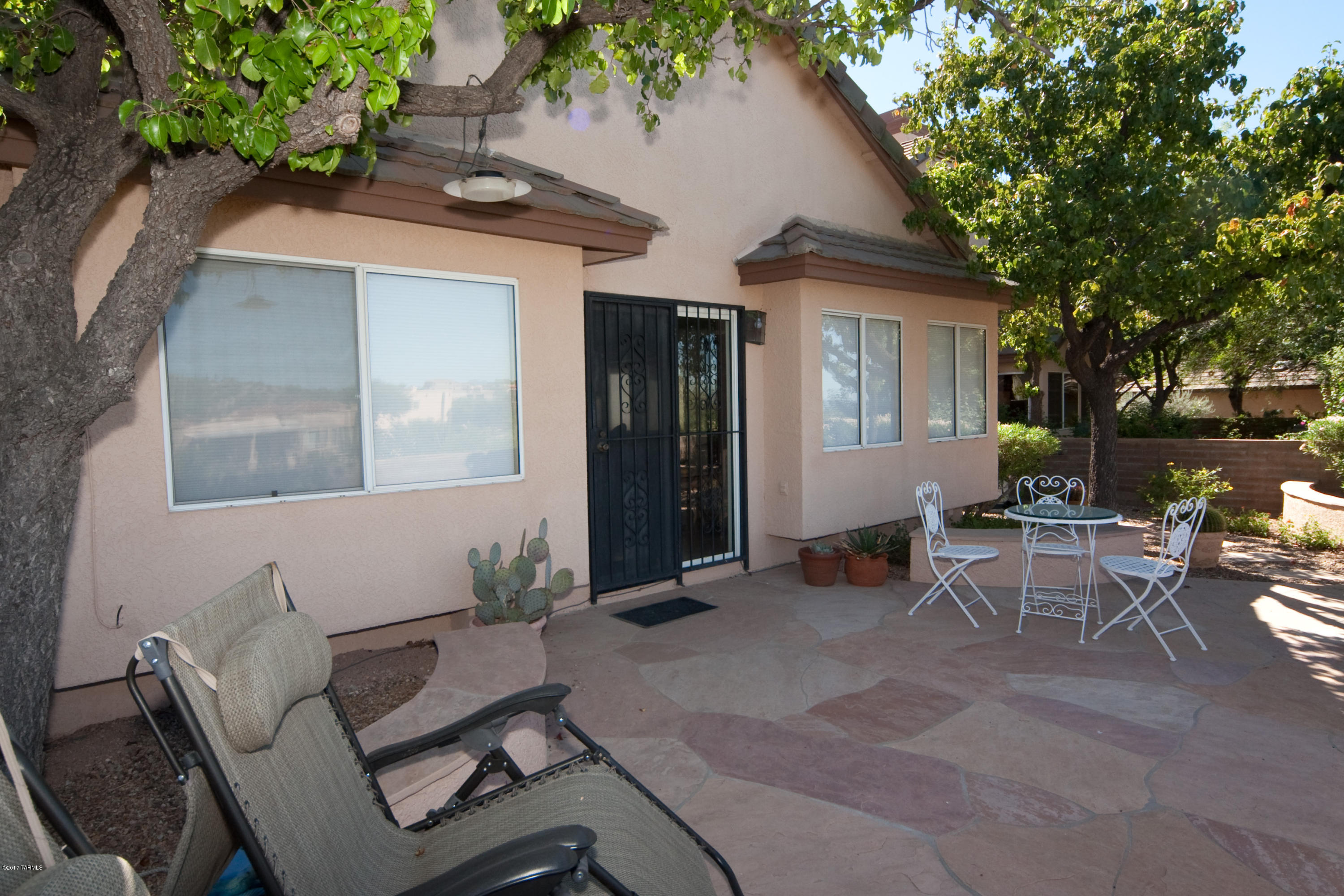 Las Palomitas Resub (101-116,118-162,164-200) - Residential Lease