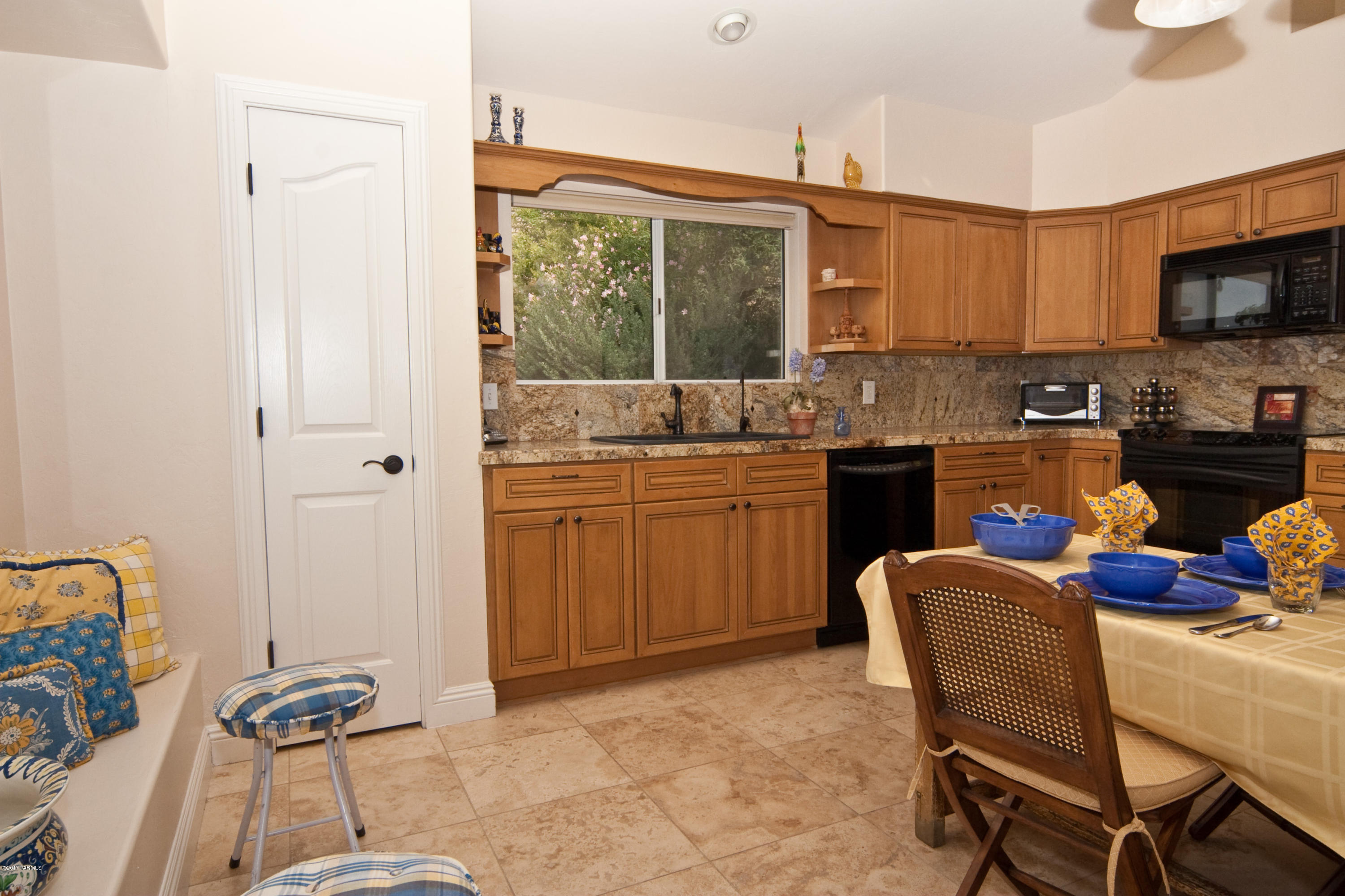 Las Palomitas Resub (101-116,118-162,164-200) - Residential Lease