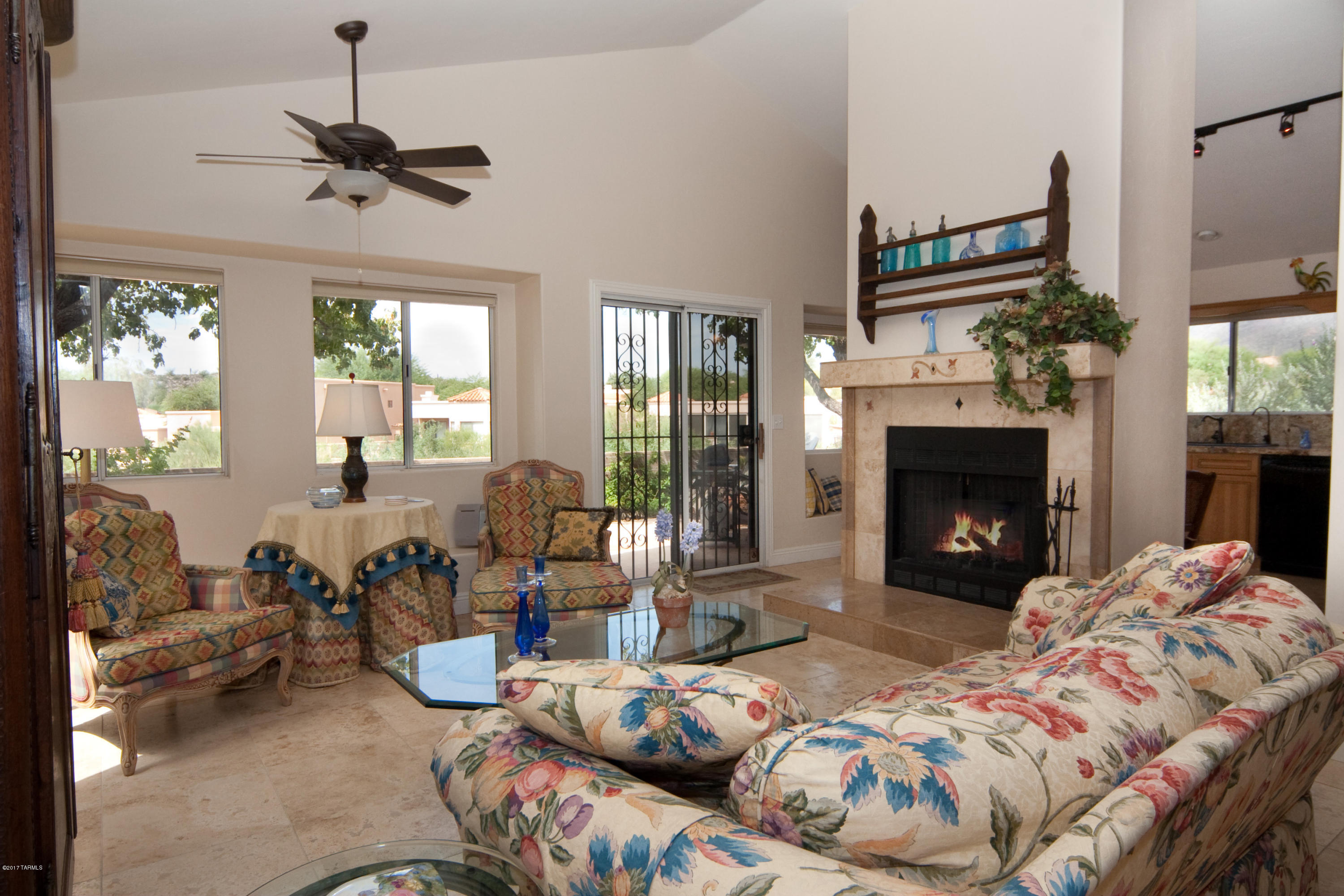 Las Palomitas Resub (101-116,118-162,164-200) - Residential Lease