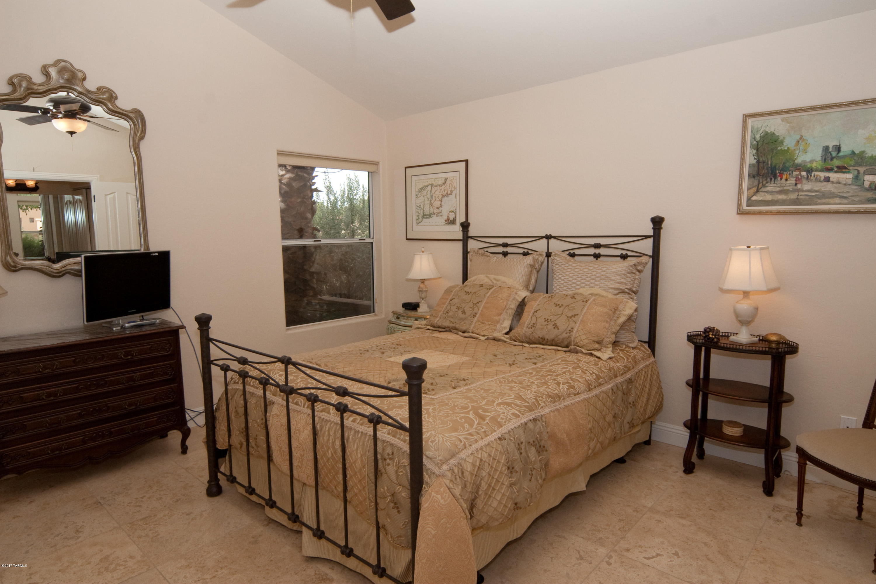 Las Palomitas Resub (101-116,118-162,164-200) - Residential Lease
