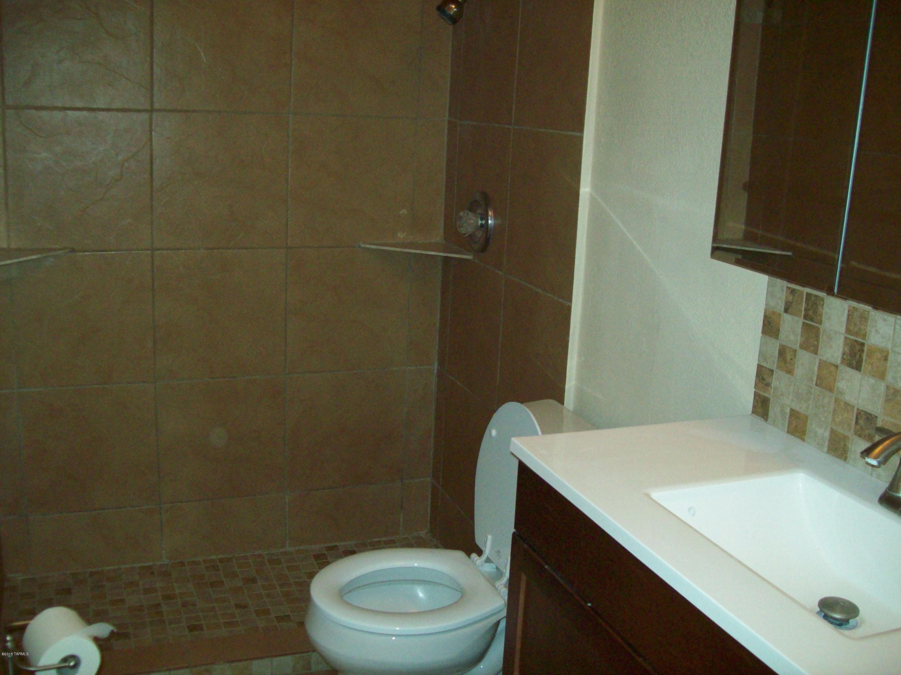 Raintree (1-124) - Residential Lease