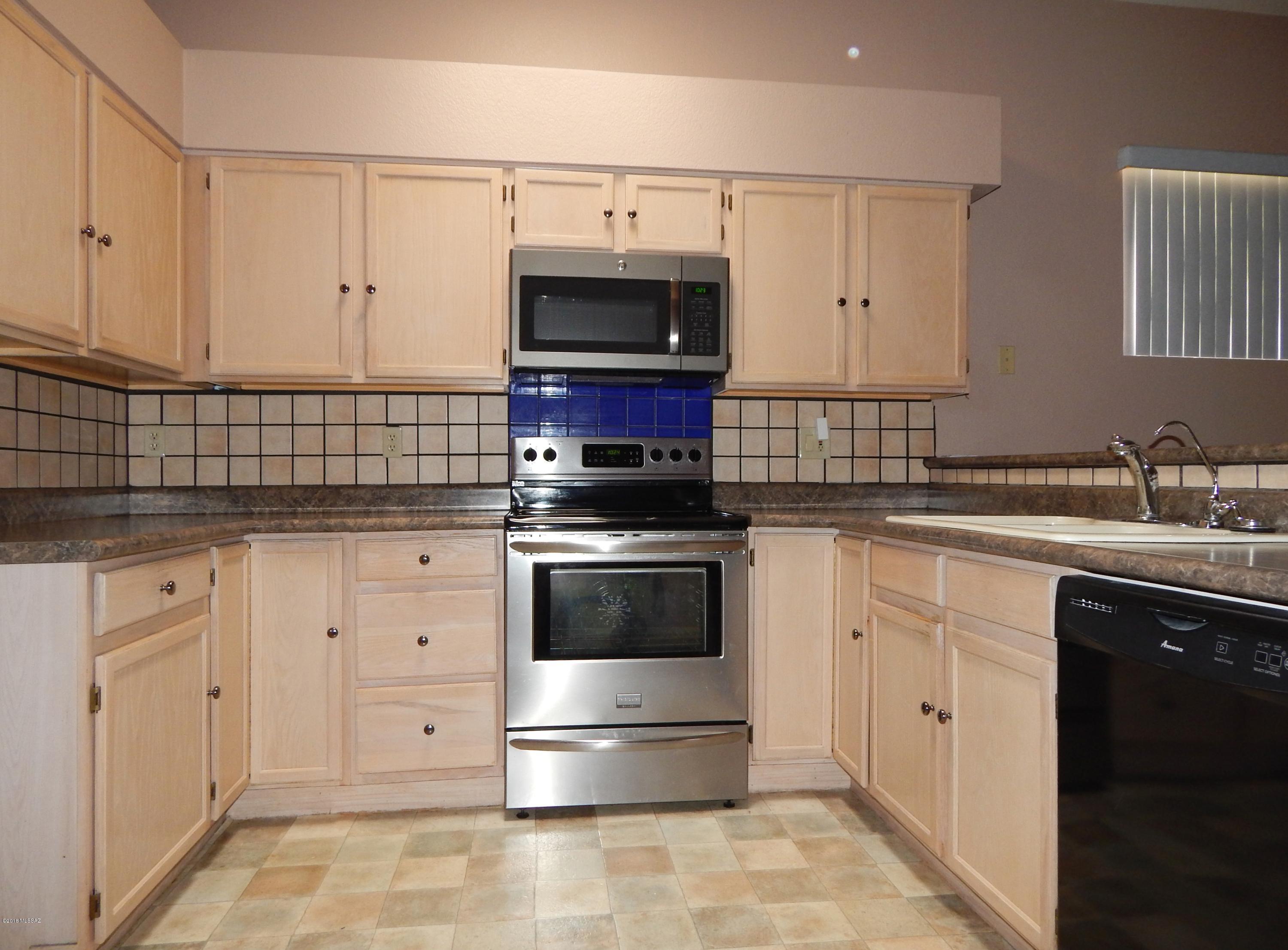 Elliott Homes At Rita Ranch (1-521) - Residential