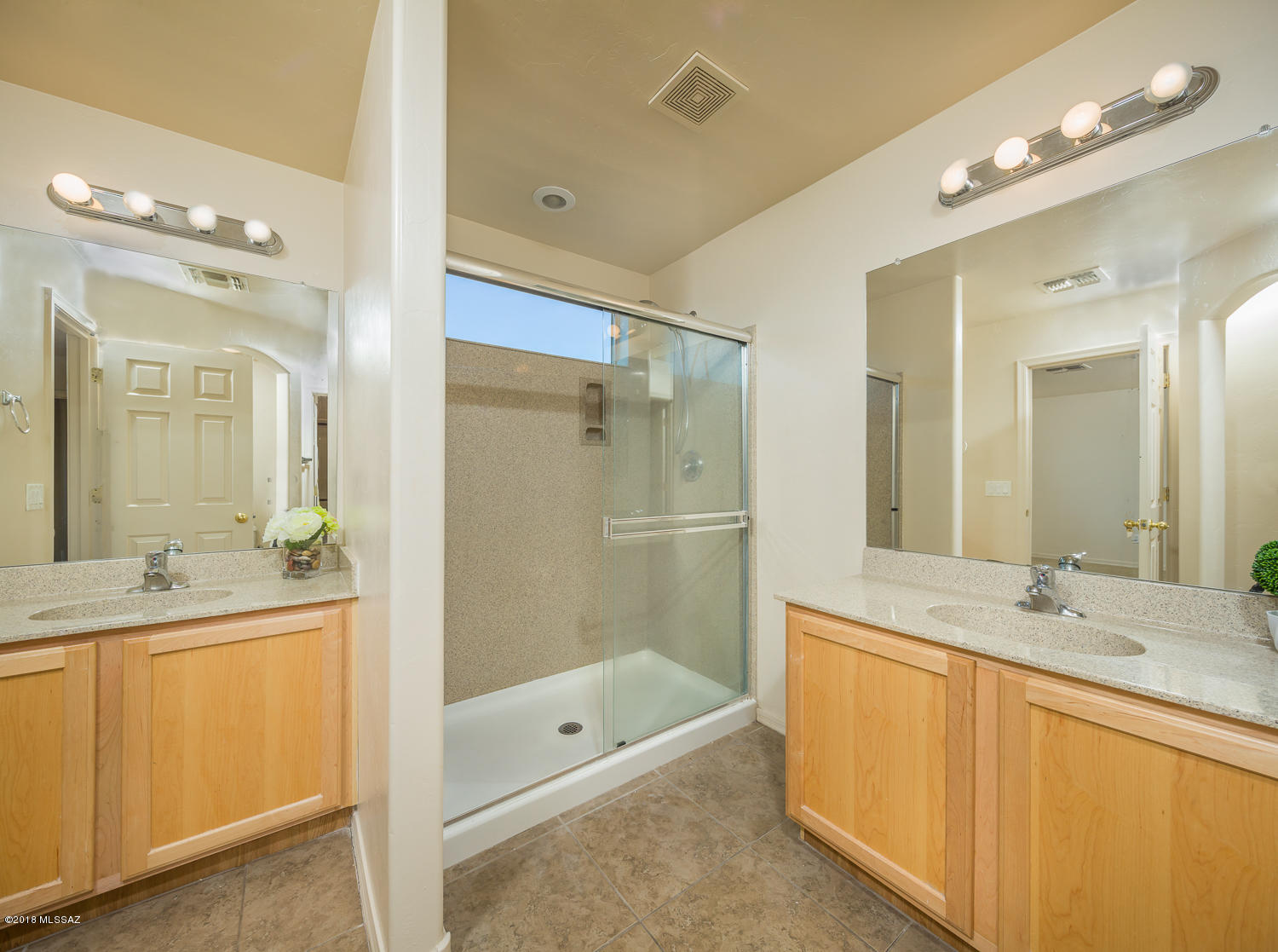 Presidio De Cancion (1-200) - Residential