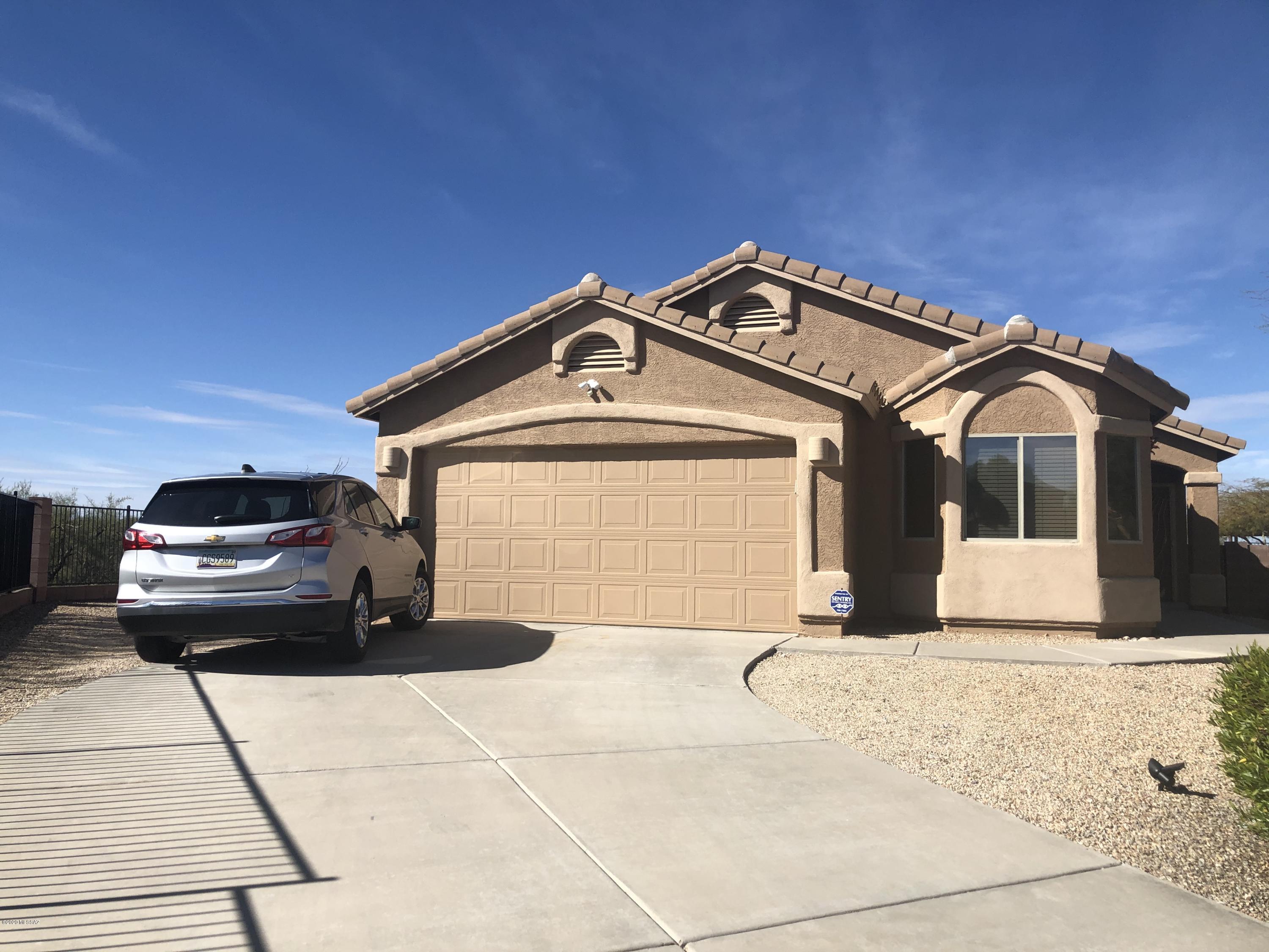 Absolutely move in ready well cared for home in award winning Vail school district situated on a private pool size lot w/plenty of space around you. No rock left unturned in this fully updated beauty near schools, shopping, & I-10. Nice Large Tile throughout. Newly painted interior & exterior.Newer window coverings. Kitchen has all newer stainless steel appliances w/granite countertops,new sink & faucet.Master bathroom totally redone w/large shower & double vanity. Wrought iron view fencing recently painted.Newer water heater. the list goes on and on!!. Easy access to Davis Monthan Air Force Base, Raytheon, Amazon, Saguaro National Park. 30min to Sonoita (border patrol station) 60min to Ft Huachuca (Sierra Vista) & Wilcox (border patrol station). This home is definitely worth a look !!