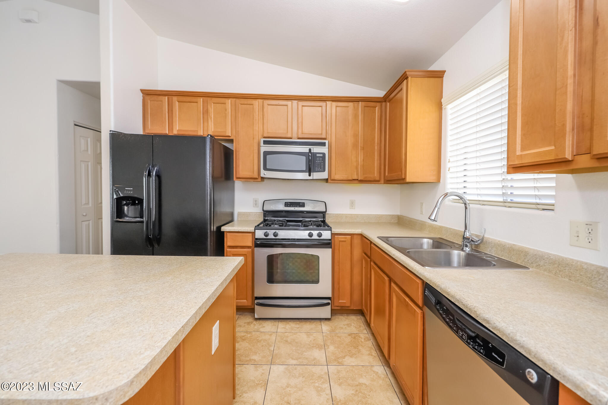 Desert Stone (1-260) - Residential Lease
