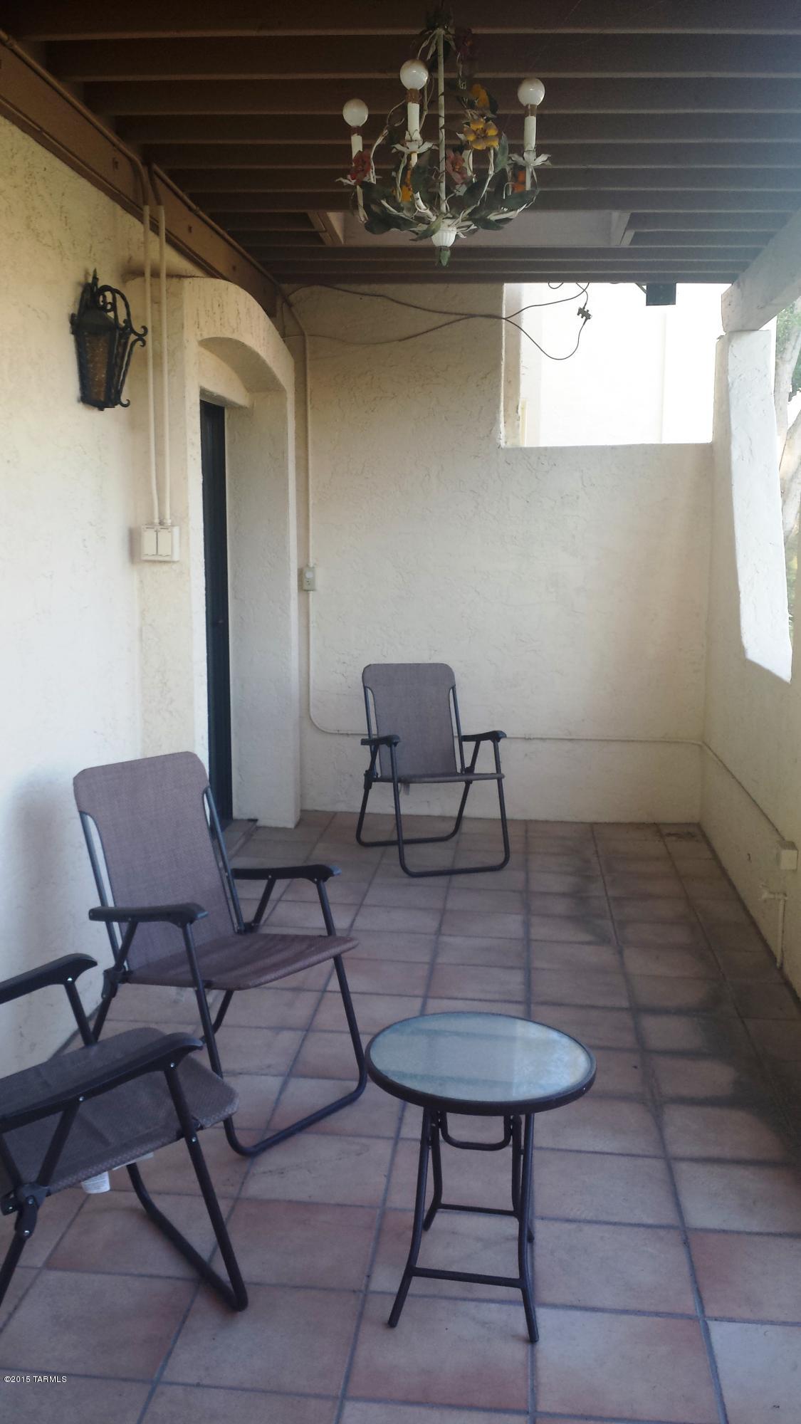 Las Primeras Lomas (1-76) - Residential Lease