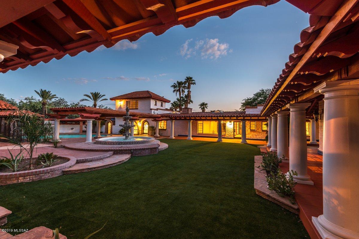 Casas Adobes Addition - Residential