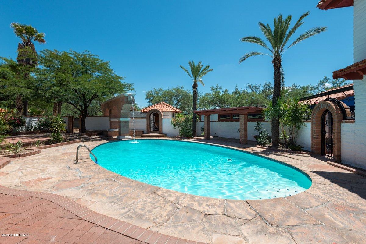 Casas Adobes Addition - Residential