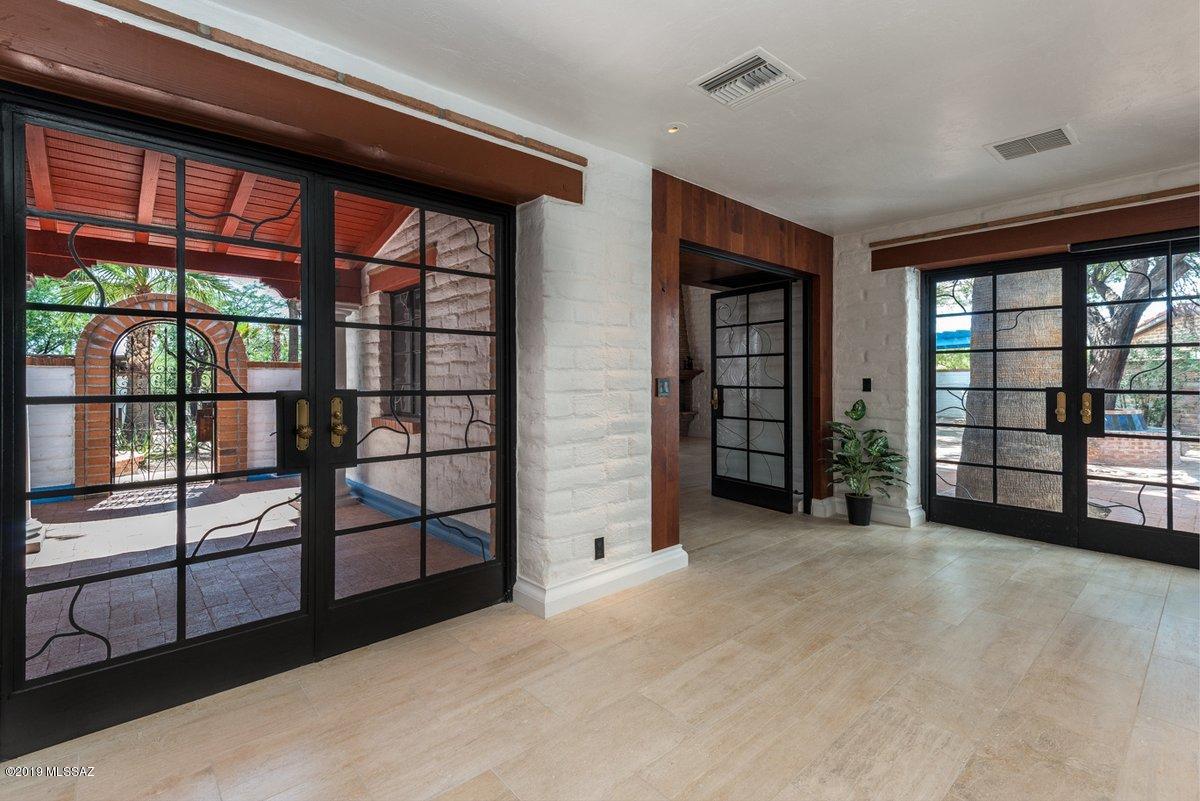 Casas Adobes Addition - Residential