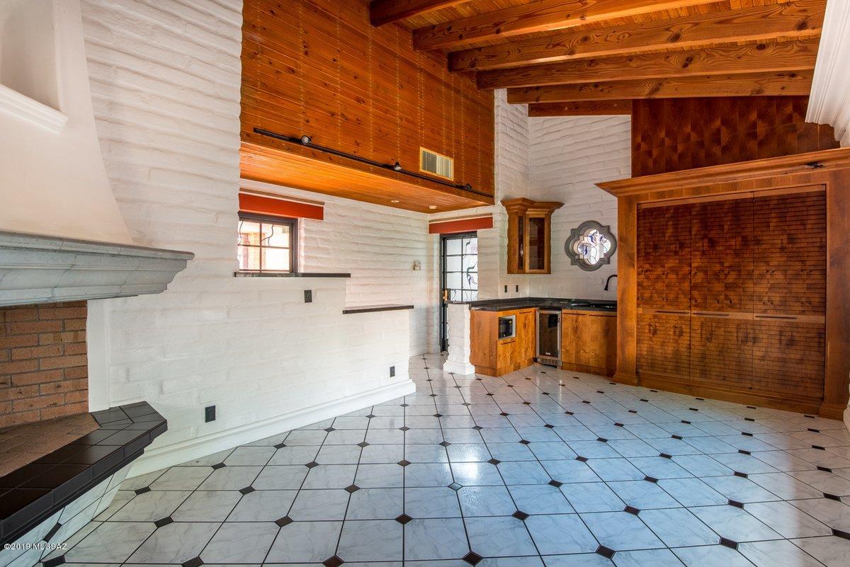 Casas Adobes Addition - Residential