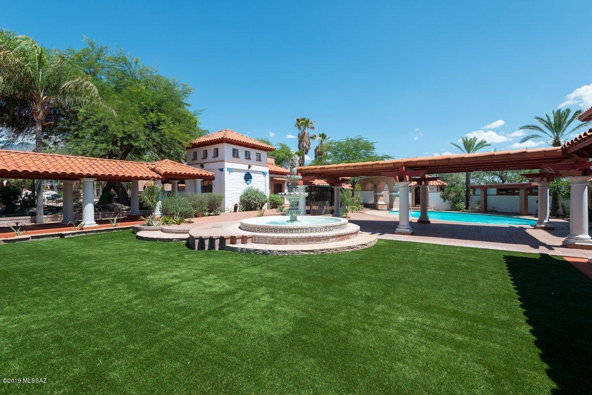 Casas Adobes Addition - Residential