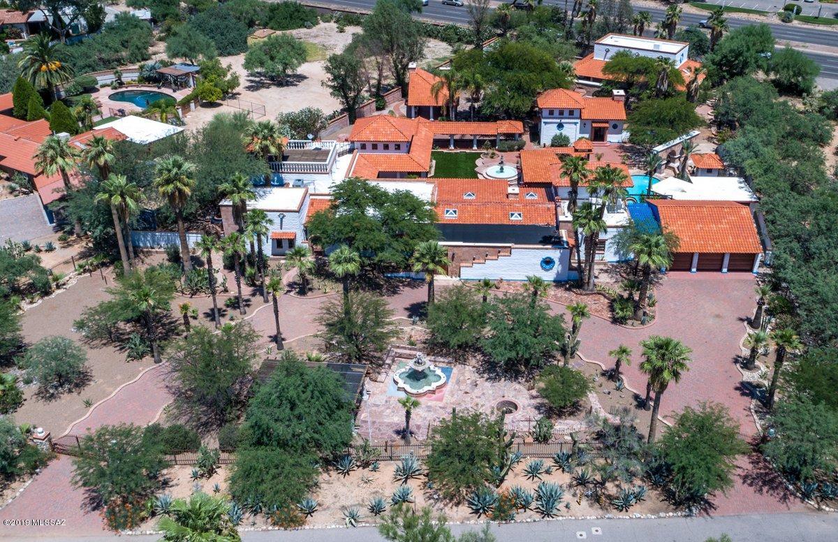 Casas Adobes Addition - Residential