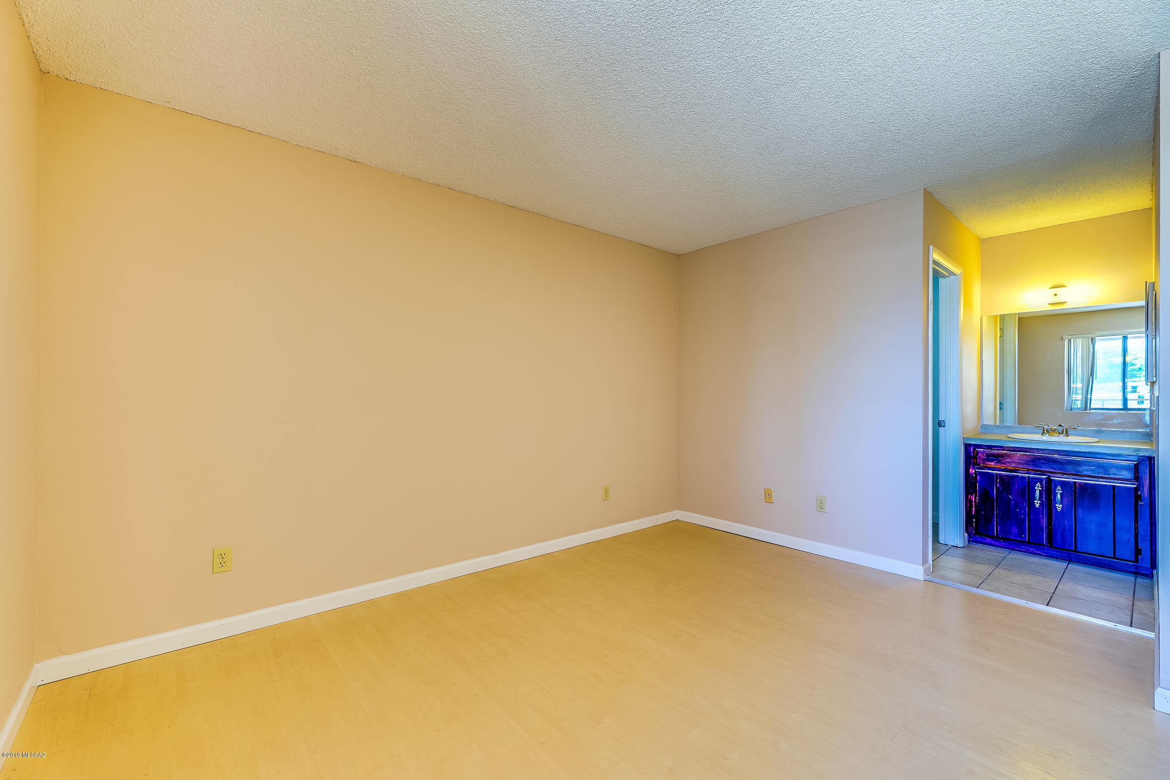 Golf Links East Condos (1-48) - Residential