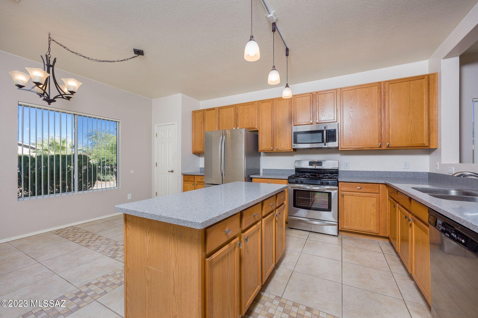 Black Horse (1-411) - Residential Lease