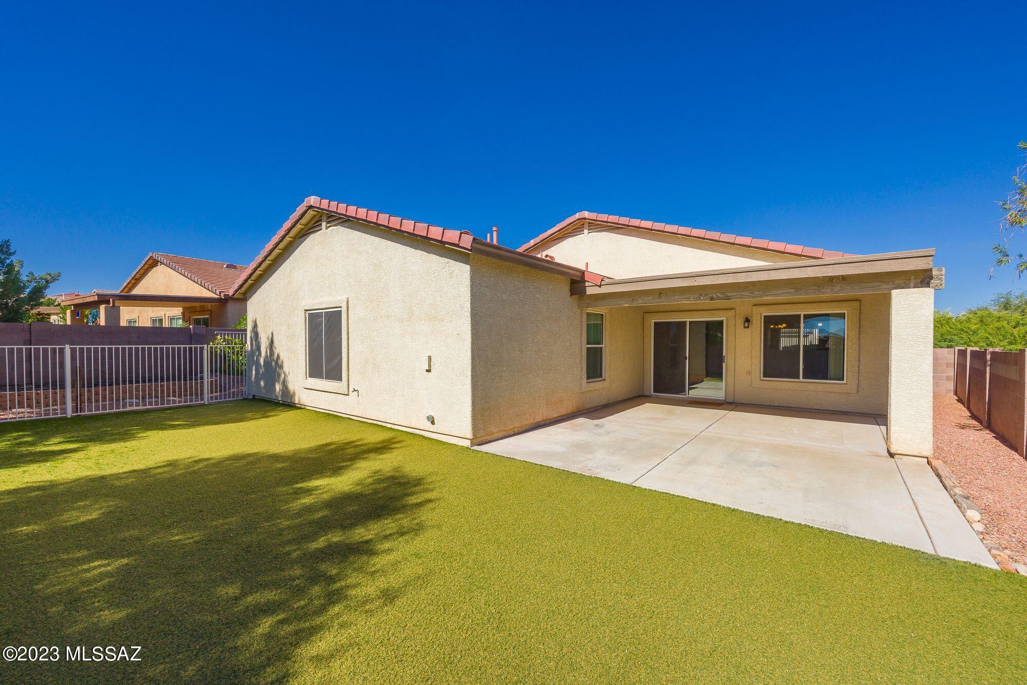 Black Horse (1-411) - Residential Lease