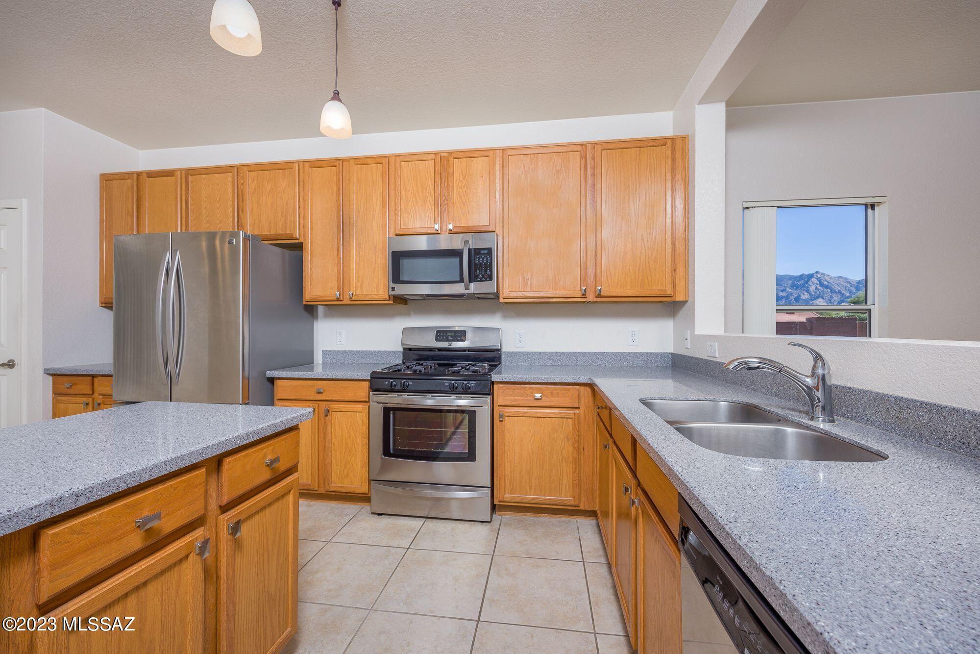 Black Horse (1-411) - Residential Lease