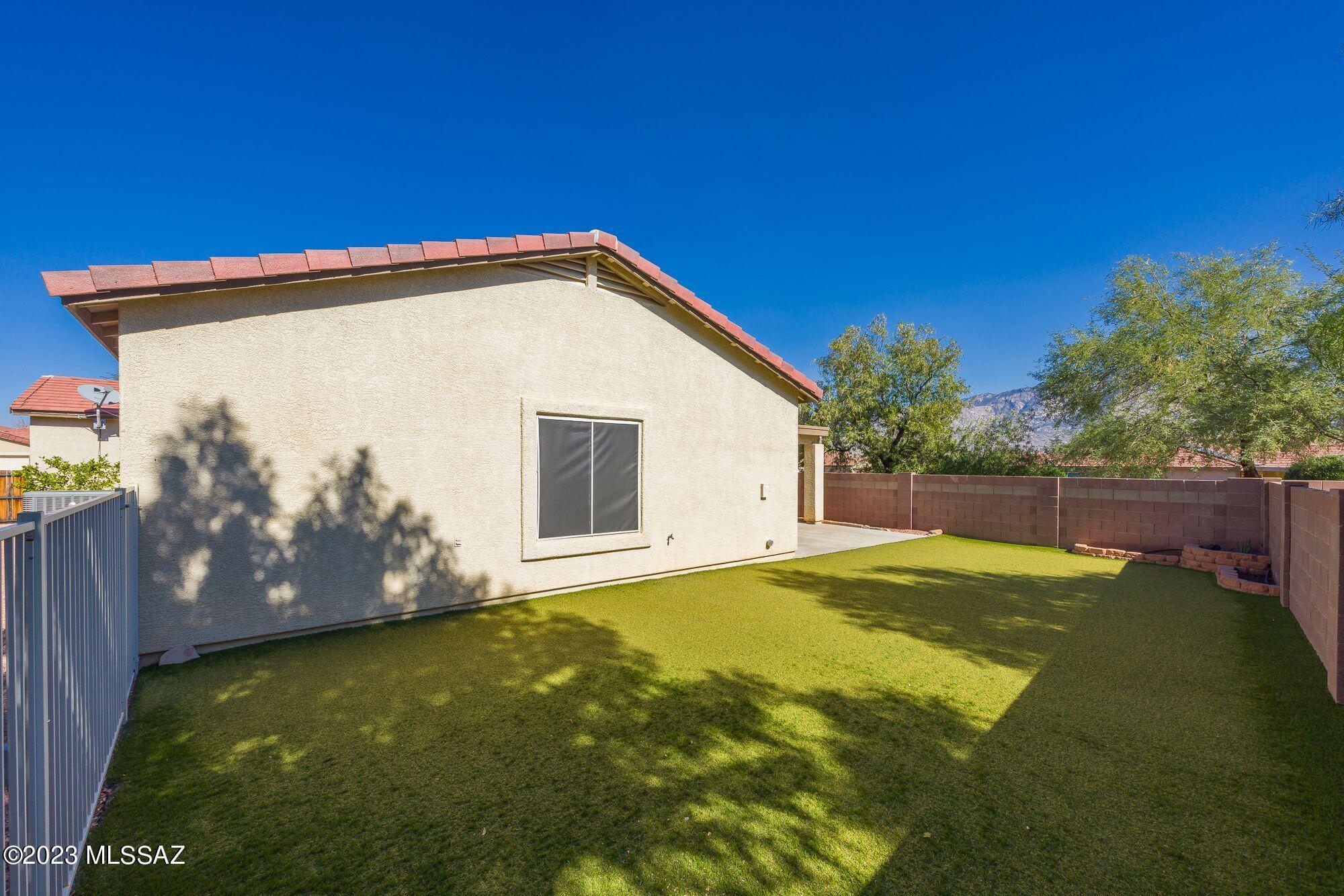 Black Horse (1-411) - Residential Lease