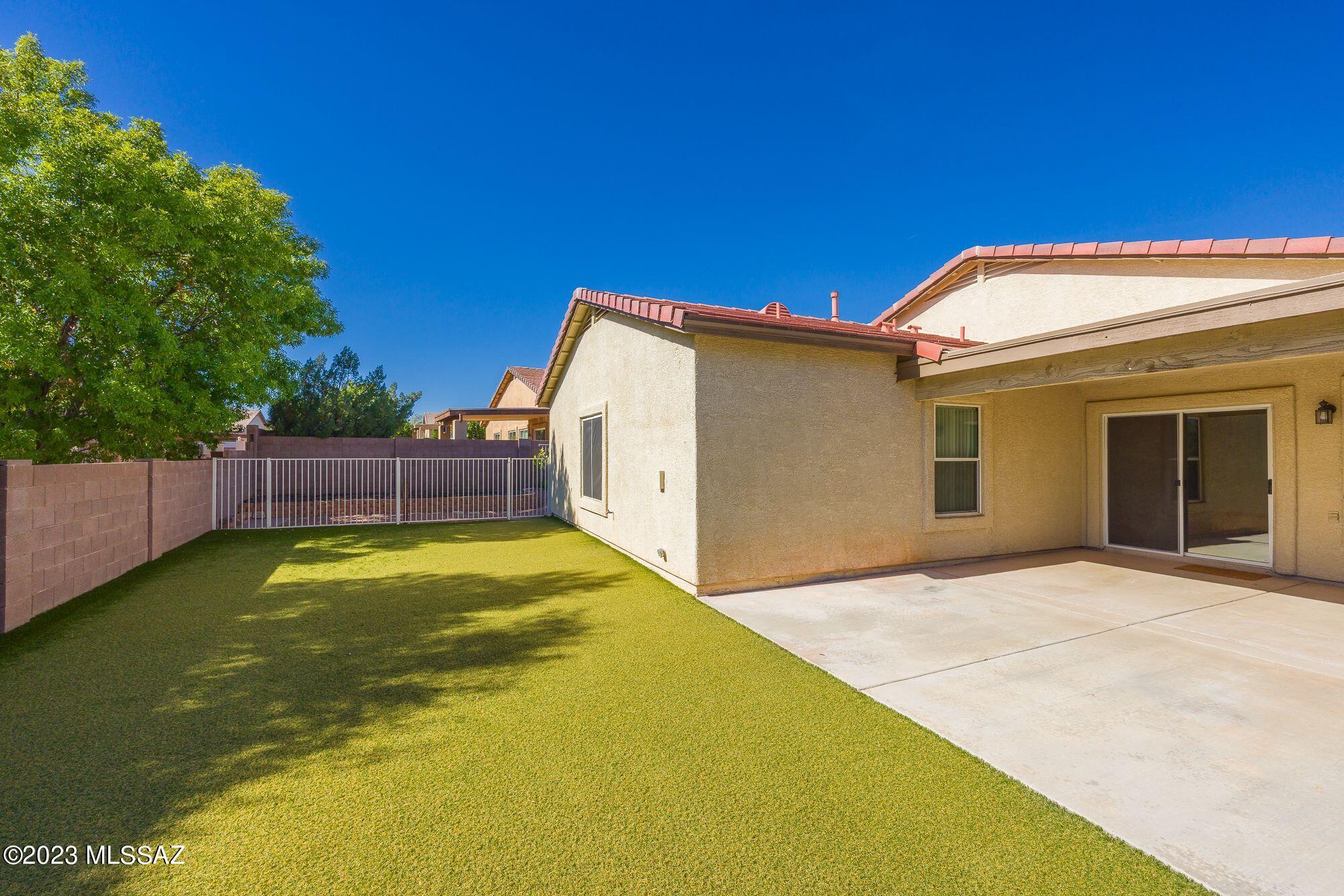 Black Horse (1-411) - Residential Lease