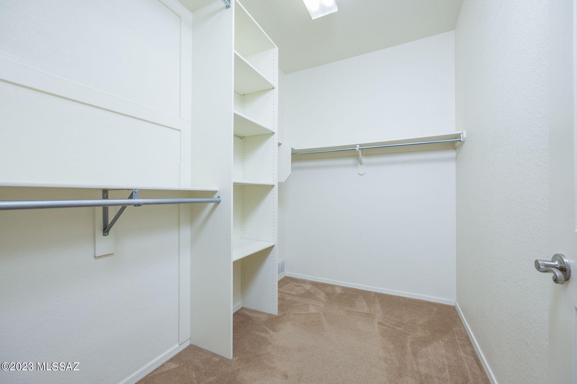 Black Horse (1-411) - Residential Lease