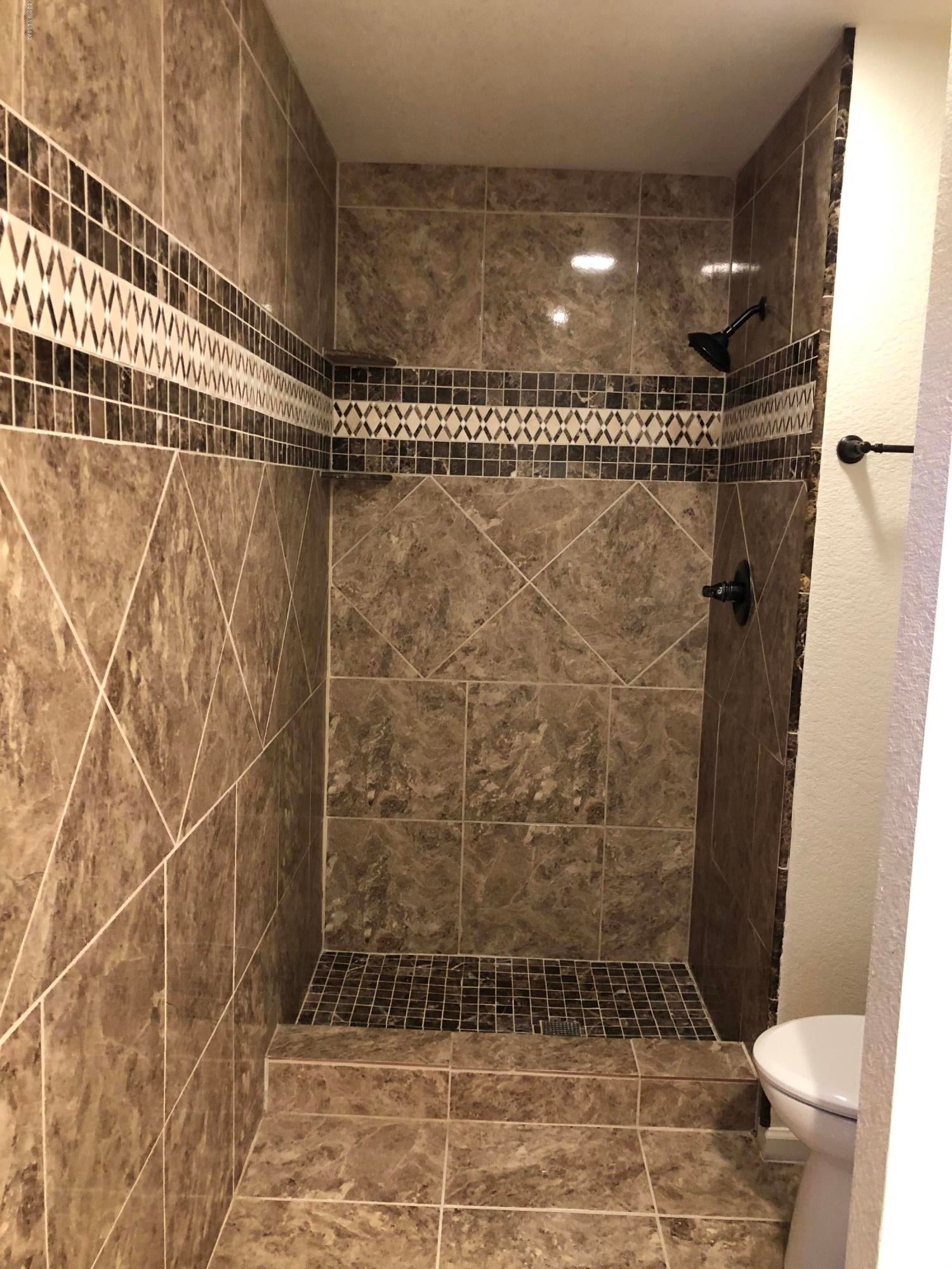 Enclave Amd (The) - Residential Lease