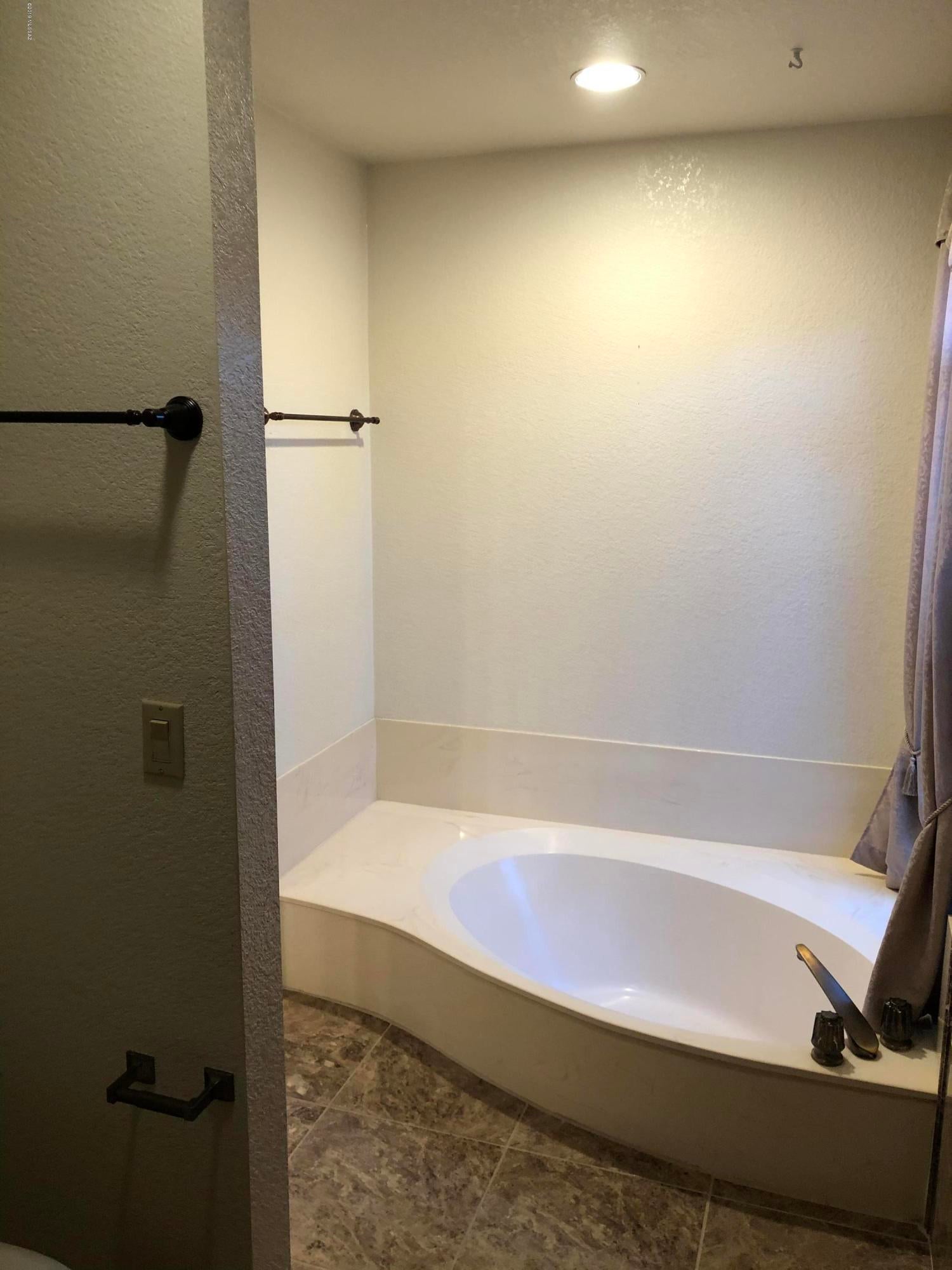 Enclave Amd (The) - Residential Lease