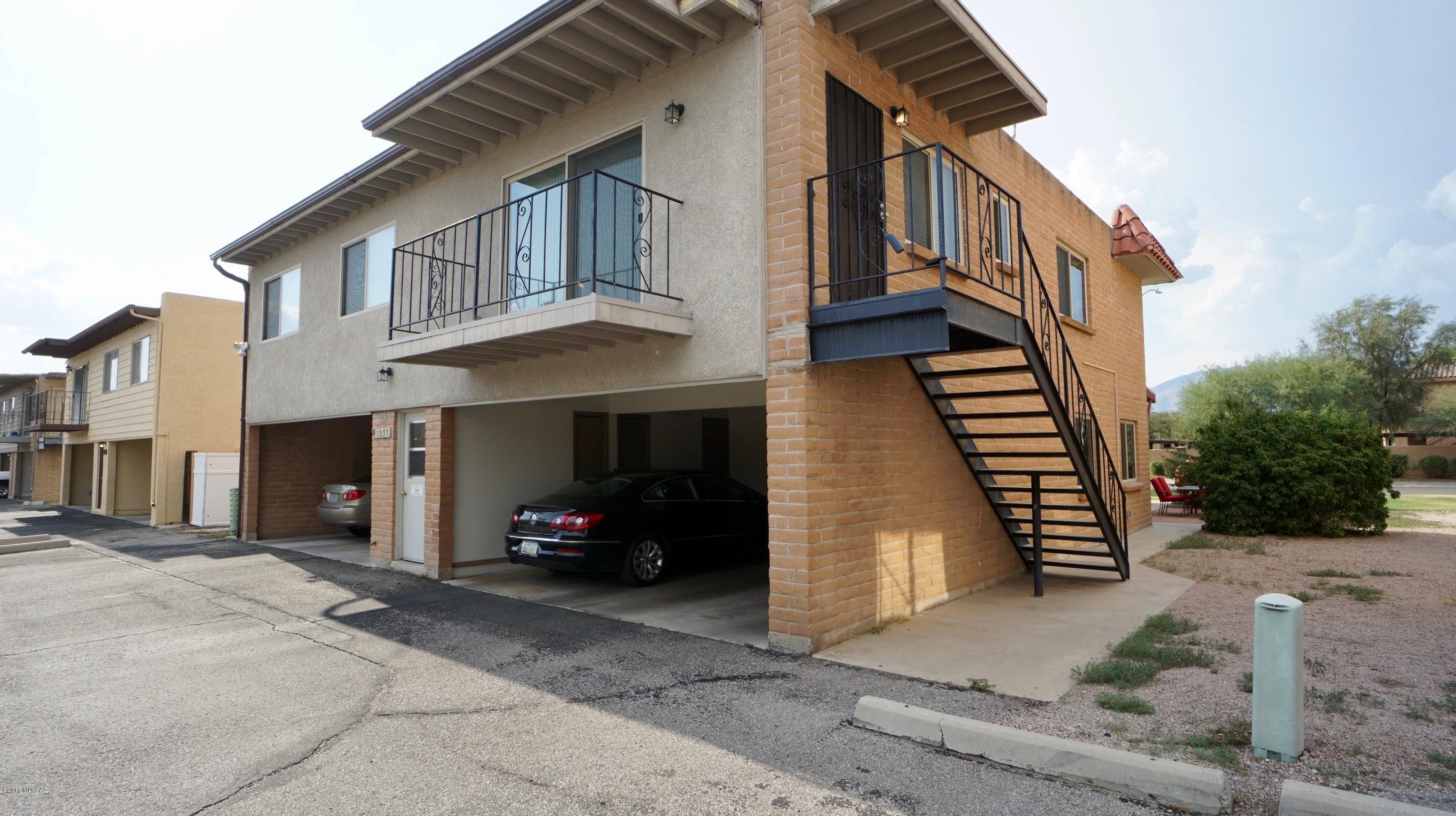 This wonderful stylishly updated townhouse is an upstairs 2BD/1BA end unit. Terrific open floorplan with tile in main areas, carpet in bedrooms. Nicely appointed finished, home is move in ready, furniture is negotiable! Community pools. Location in Grant/Kolb area, very close to all major amenities, shopping, schools & bus lines. Laundry facility downstairs for the 4 units in bldg 1937, coin operated and maintained by HOA. Don't miss out!