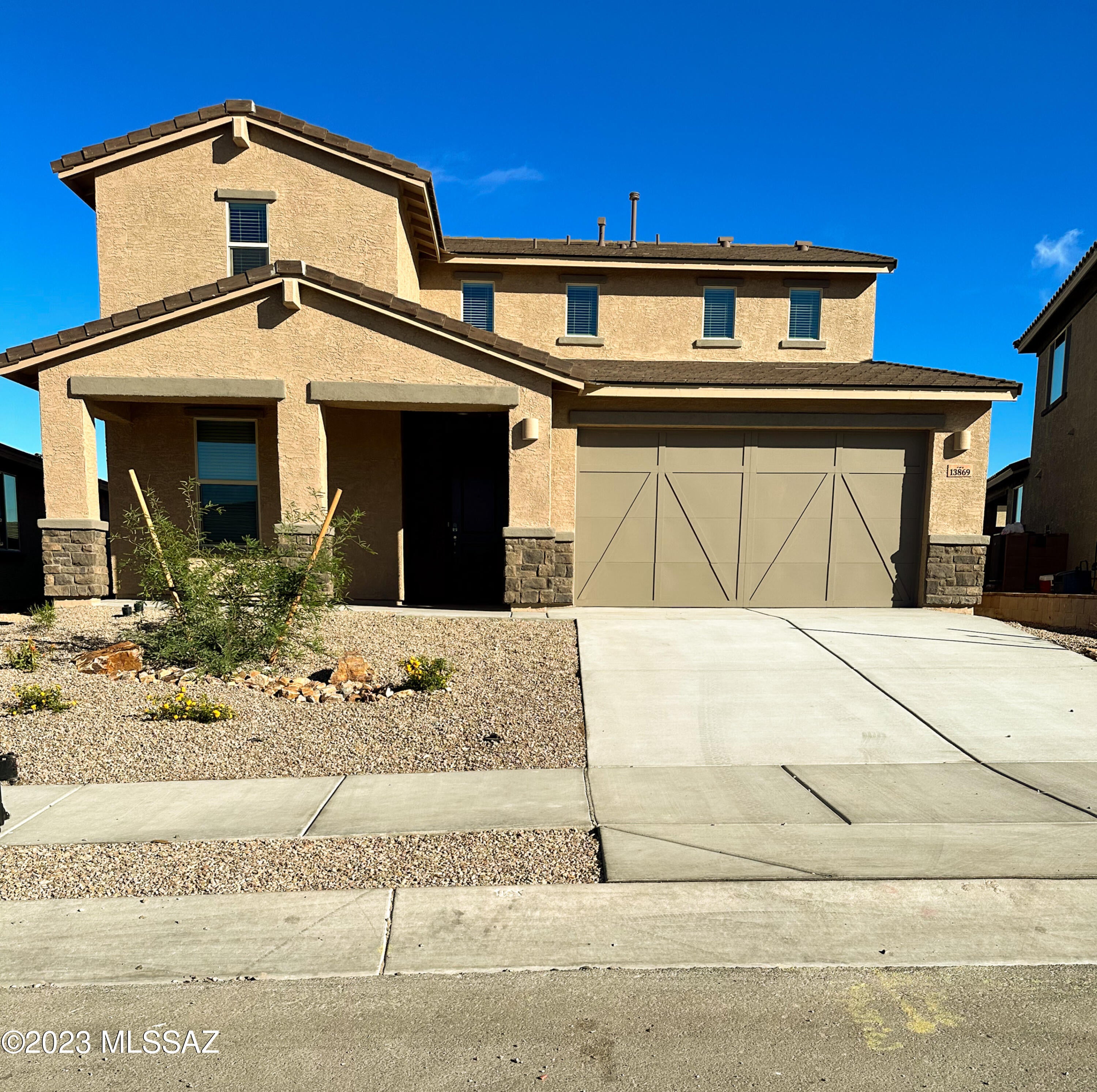 Property Description
Brand NEW energy-efficient home ready February 2023! Hosting family and friends for barbecues, game time or get togethers is perfect with this home design. Make the flex space your private office when working from home or use it as a relaxing place to read and unwind. Located off of I-10 with easy access to downtown Tucson, this community is just minutes from nearby shopping, dining, open space, and employment centers. Known for their energy-efficient features, our homes help you live a healthier and quieter lifestyle while saving you thousands on your utility bills.