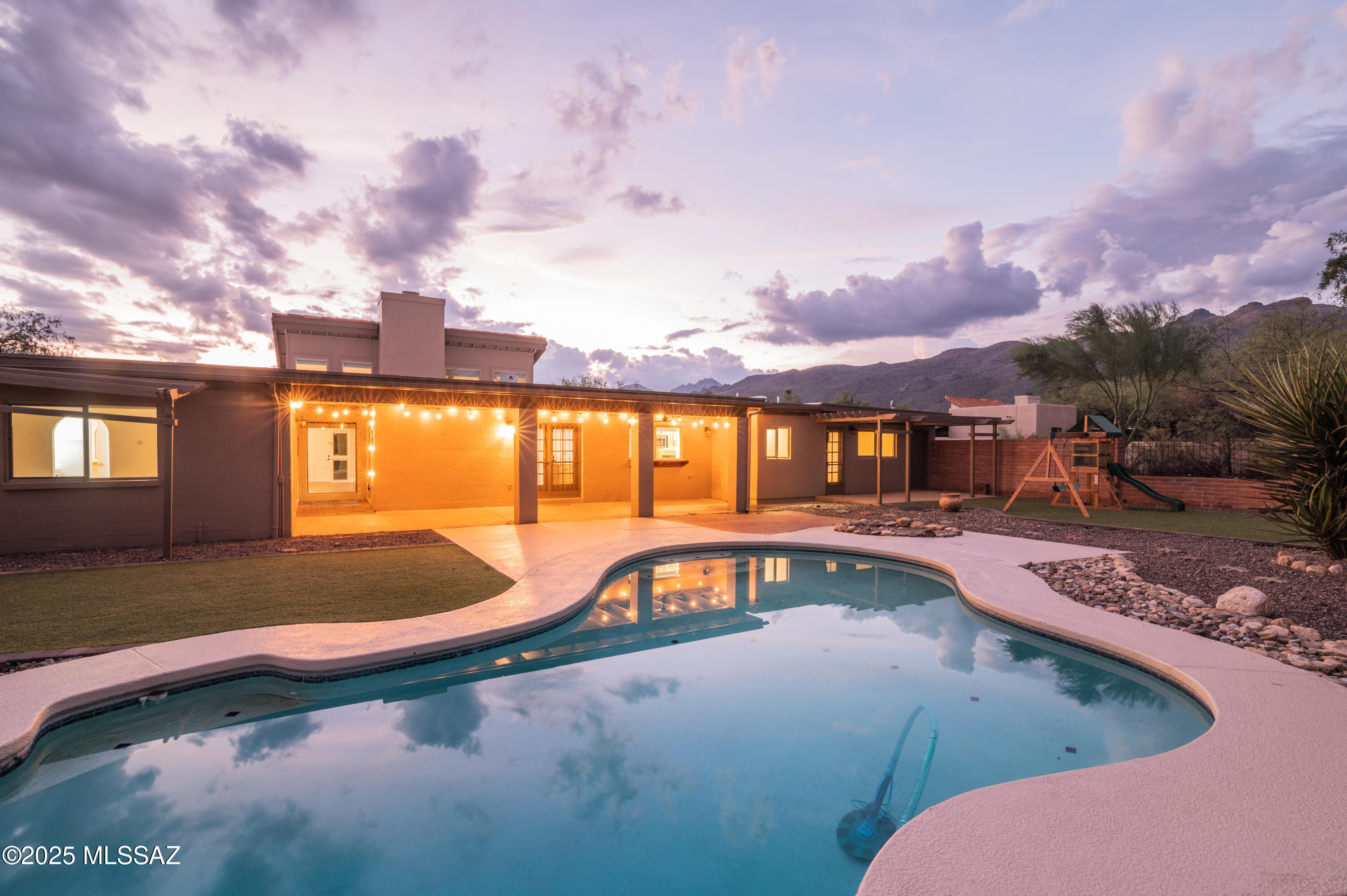 Catalina Madre (1-70) - Residential