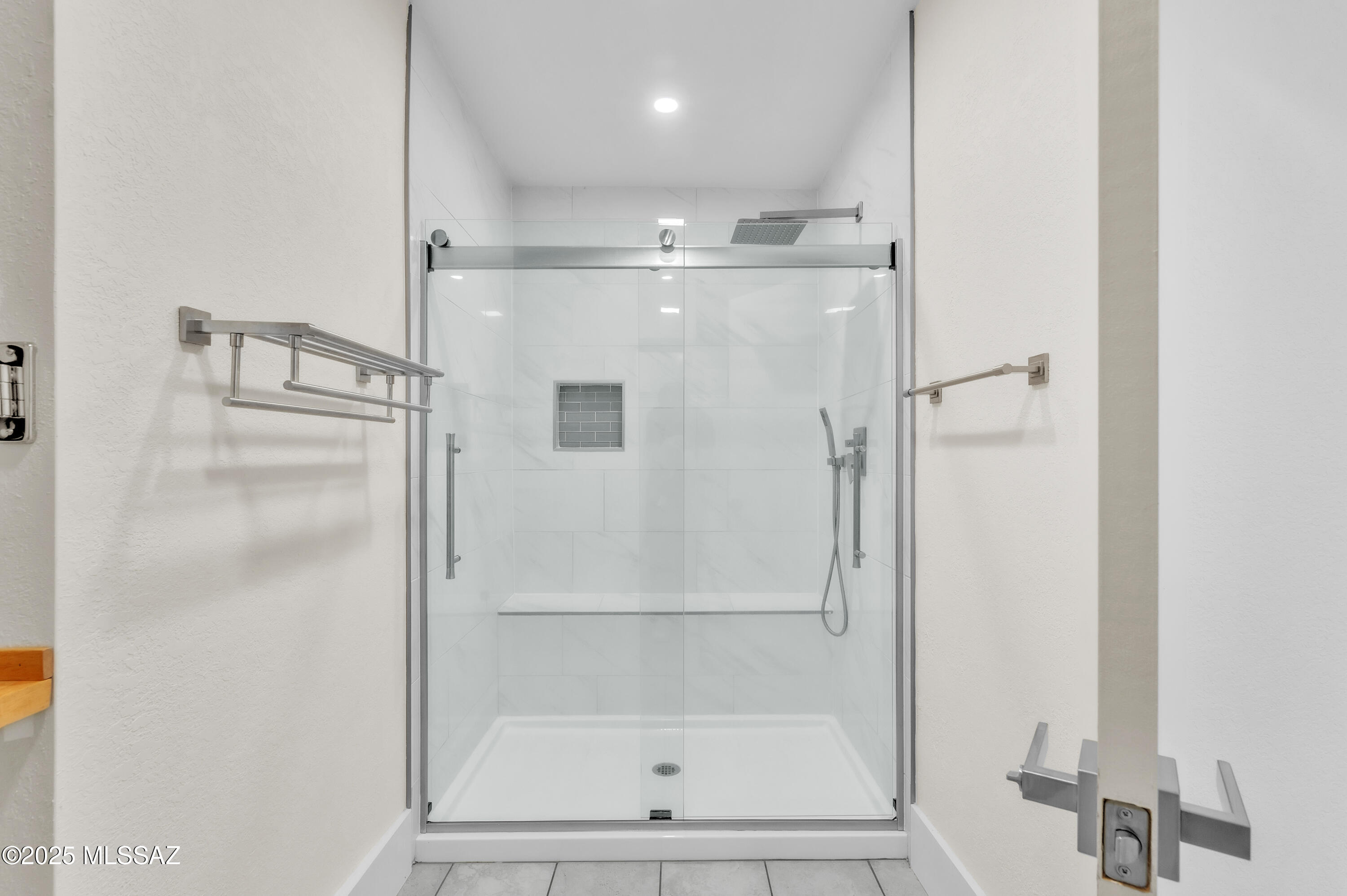 Catalina Madre (1-70) - Residential