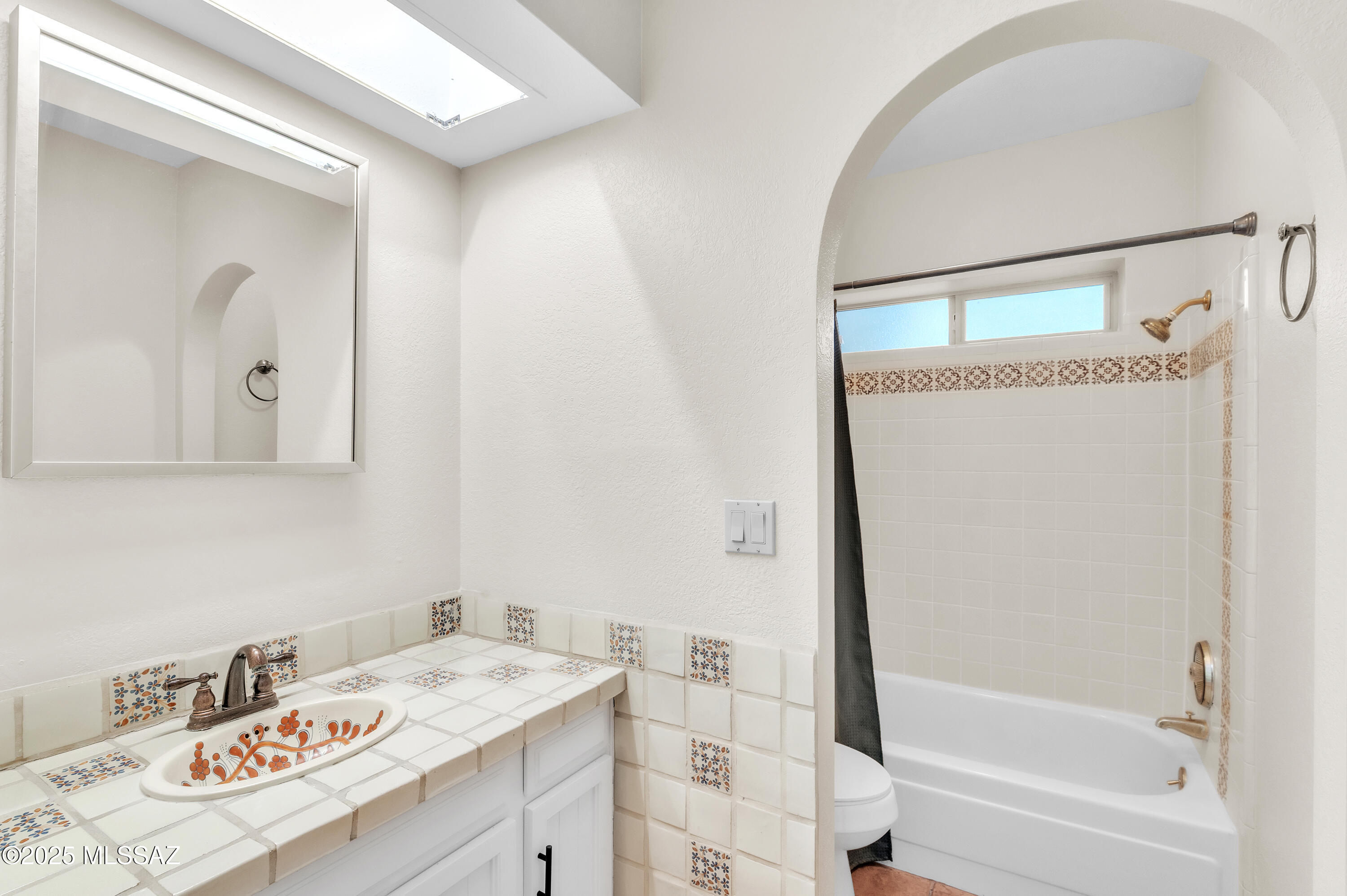 Catalina Madre (1-70) - Residential