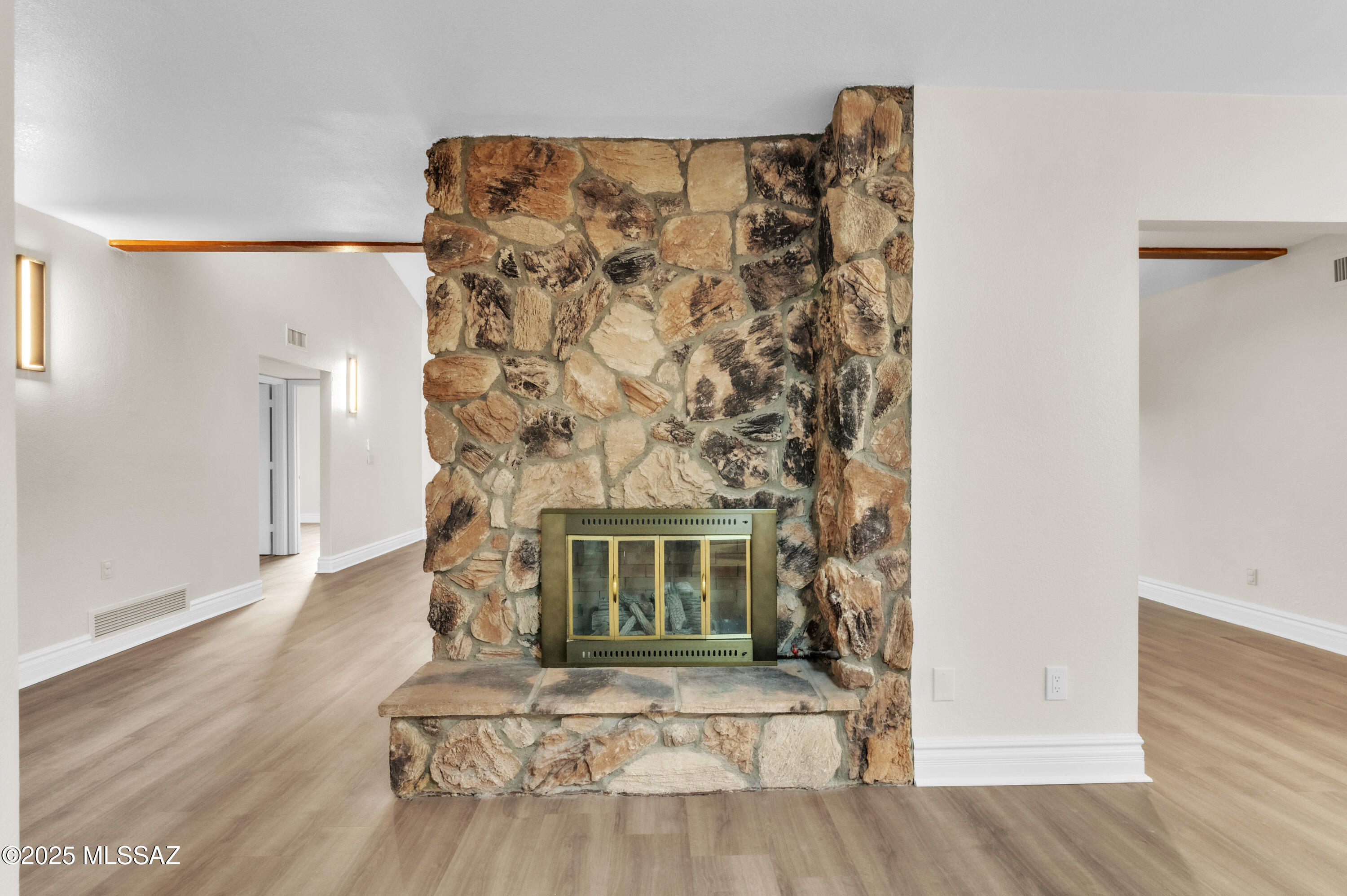 Catalina Madre (1-70) - Residential