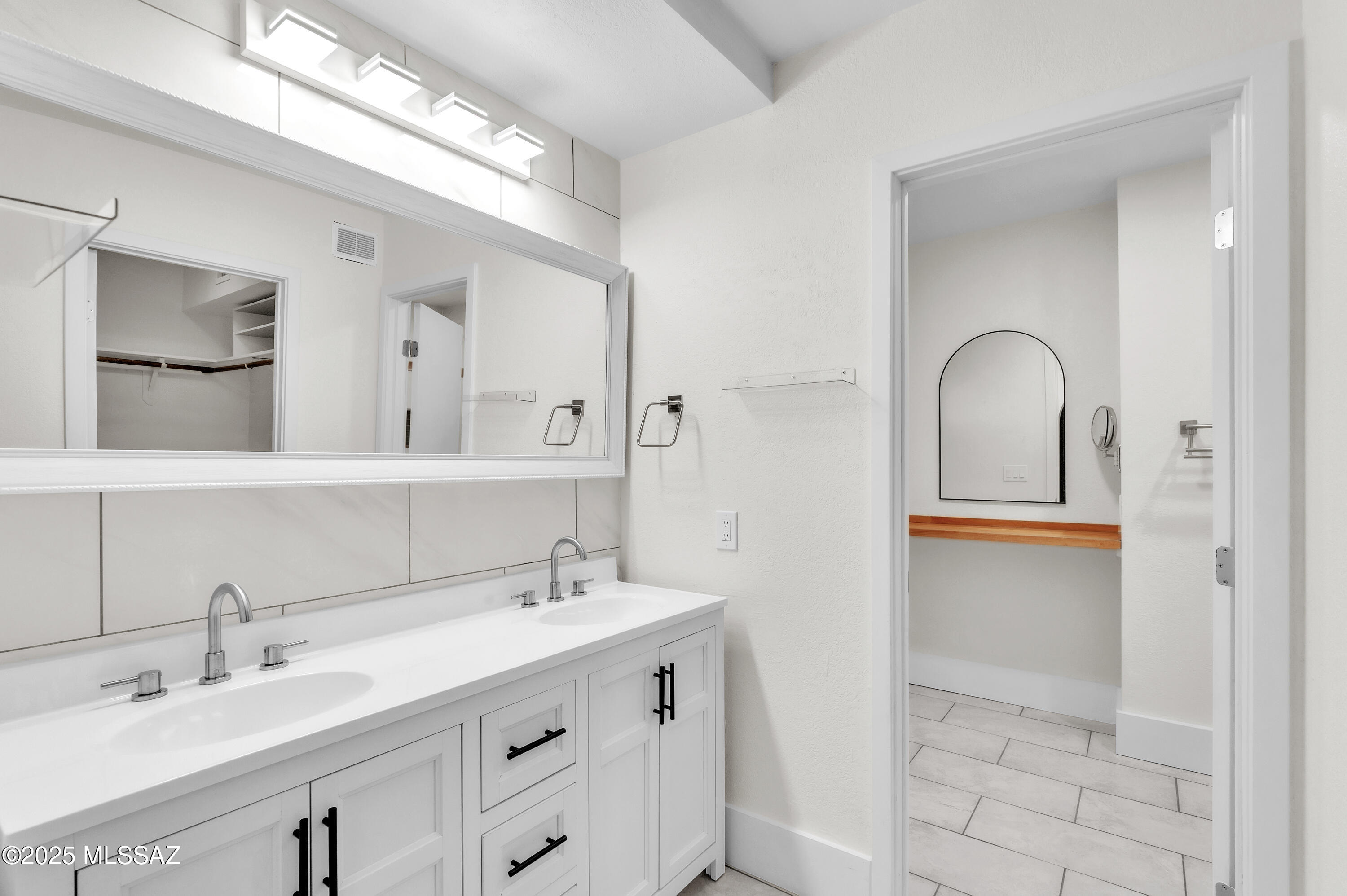 Catalina Madre (1-70) - Residential