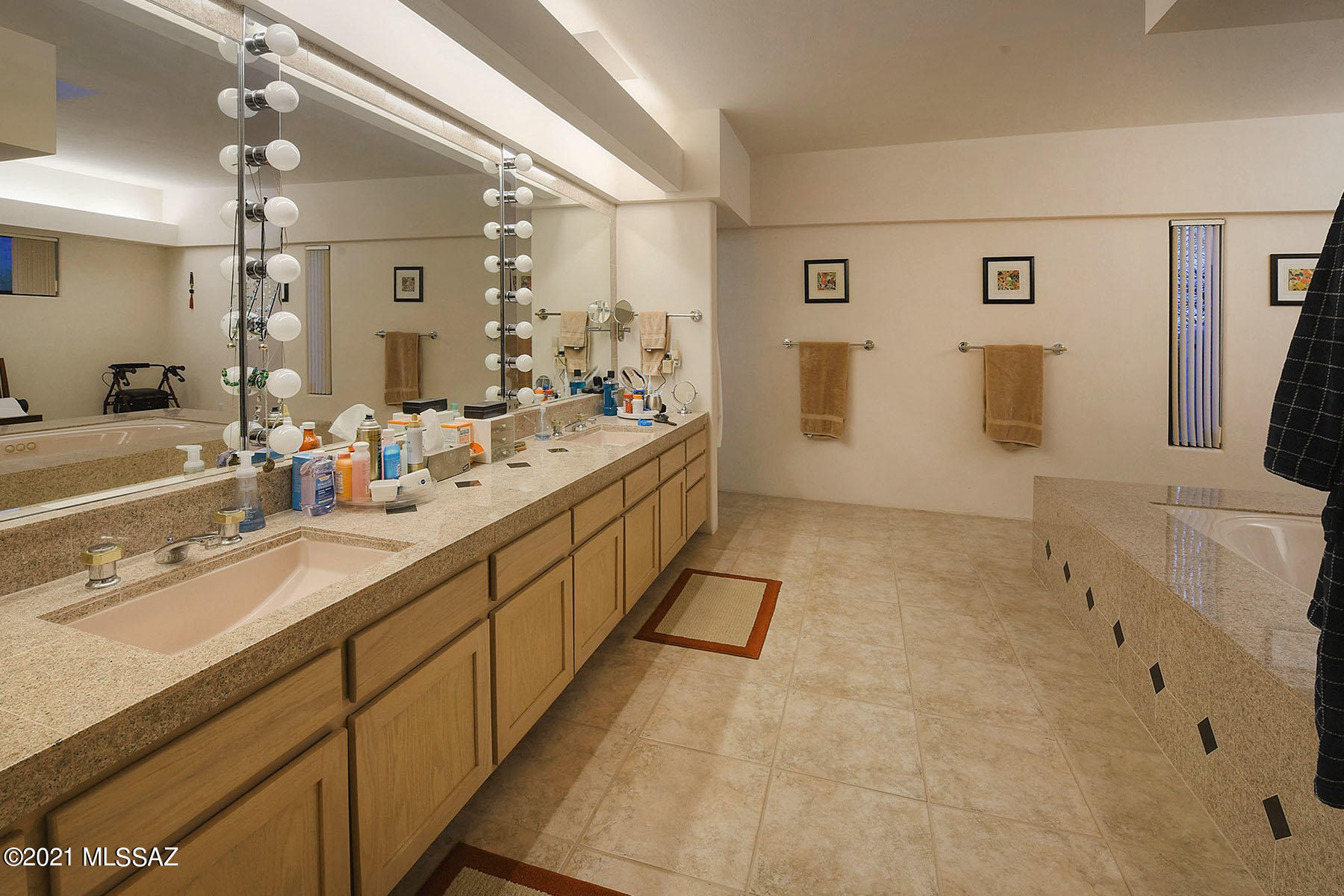 La Paloma Estates (36-52) - Residential