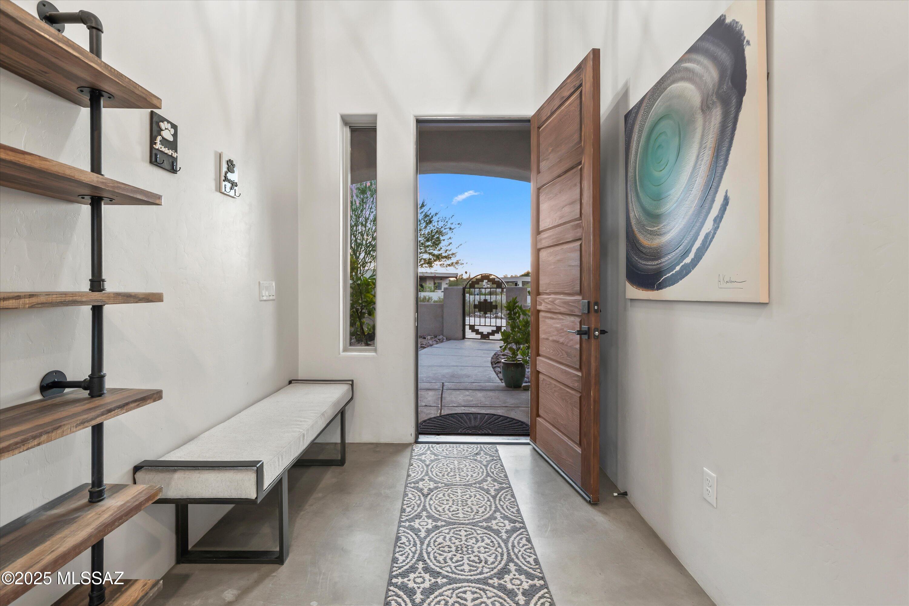 Las Rocas - Residential