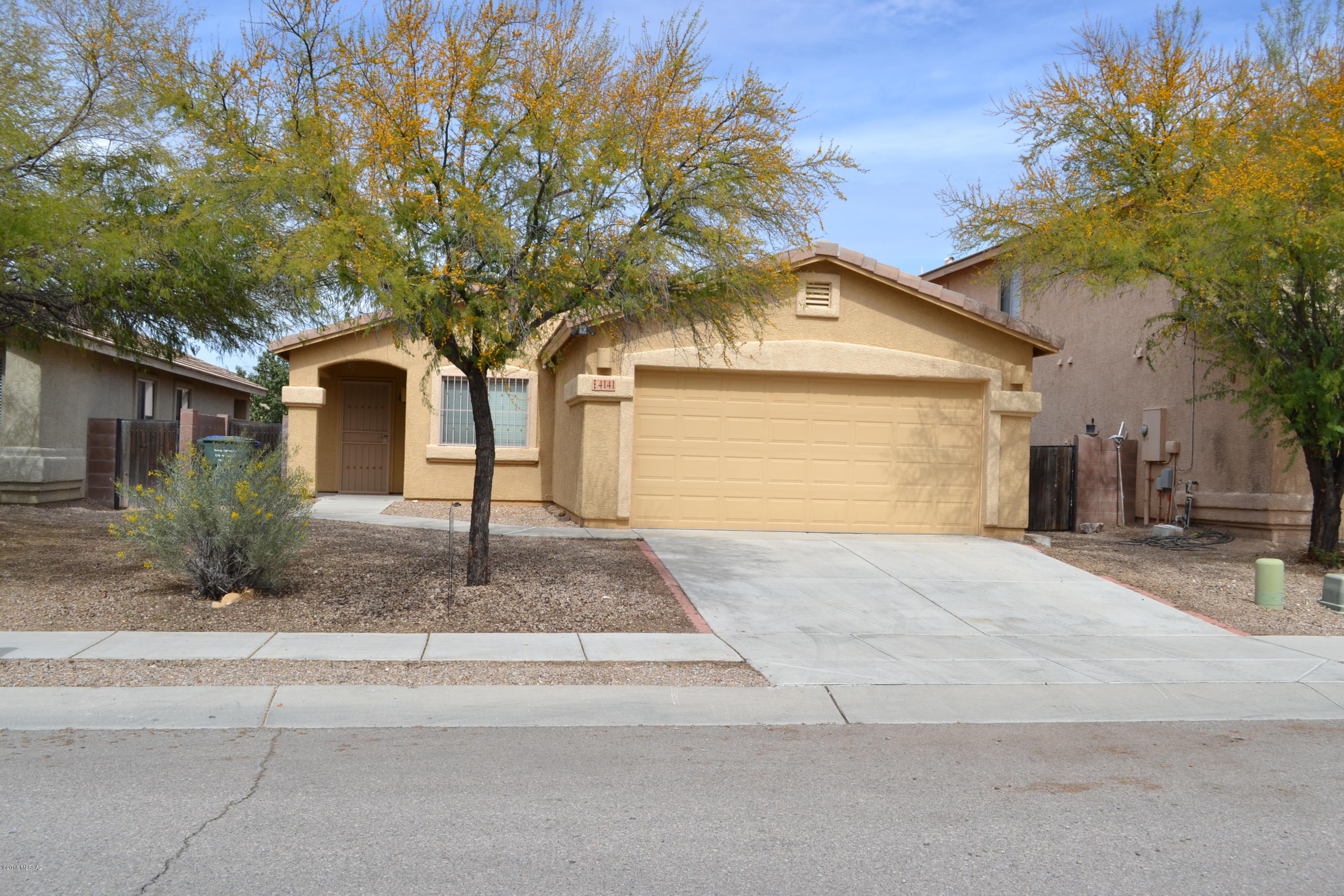 Beautiful 3 bedroom 2 bath home, all tile floor throught home. eat in kitchen, large living room, master bedroom with walk in closed, his and her sinks, enclosed backyard, a/c, washer and dryer hook up.