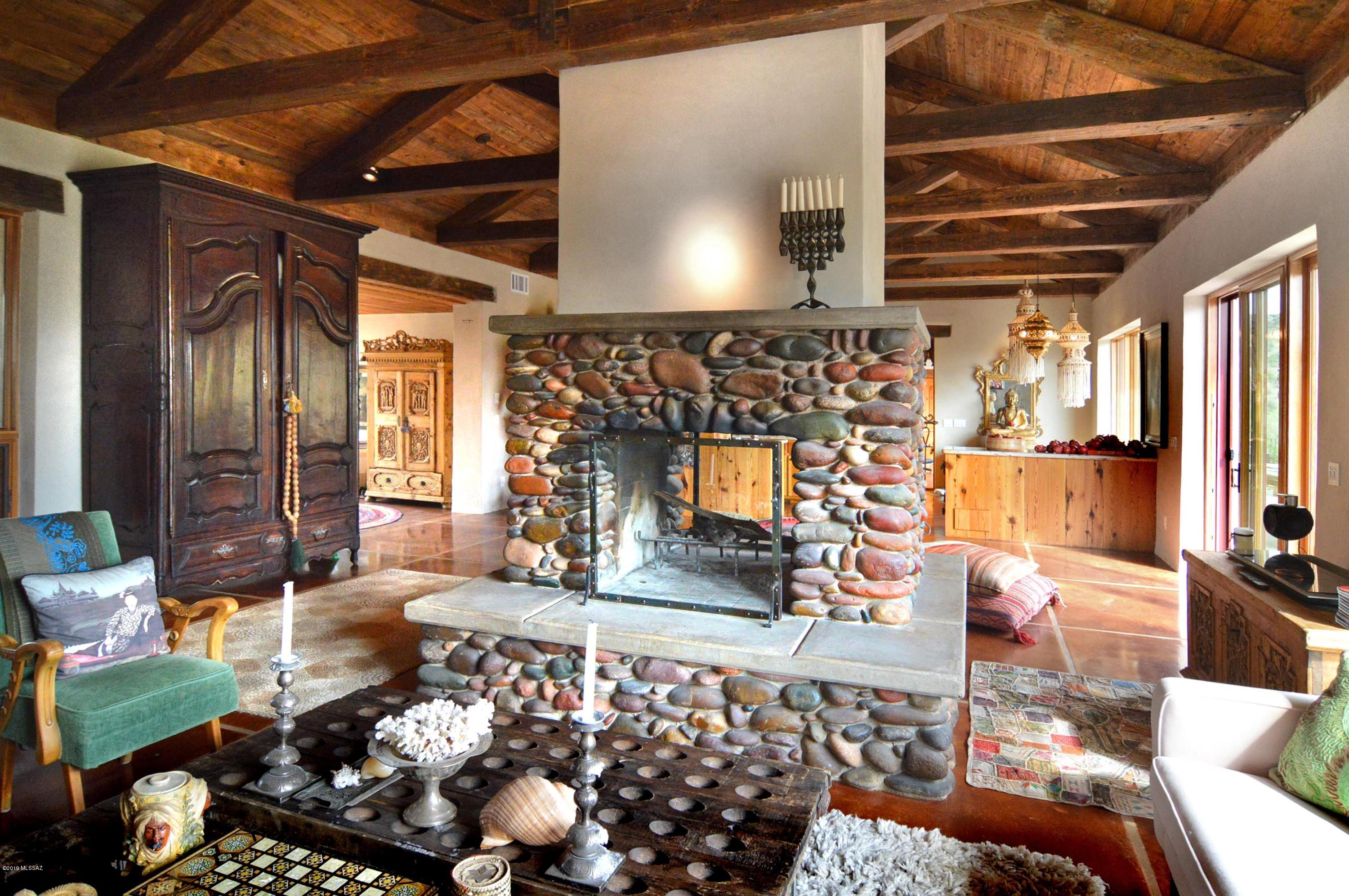 Rail X Ranch Est - Residential
